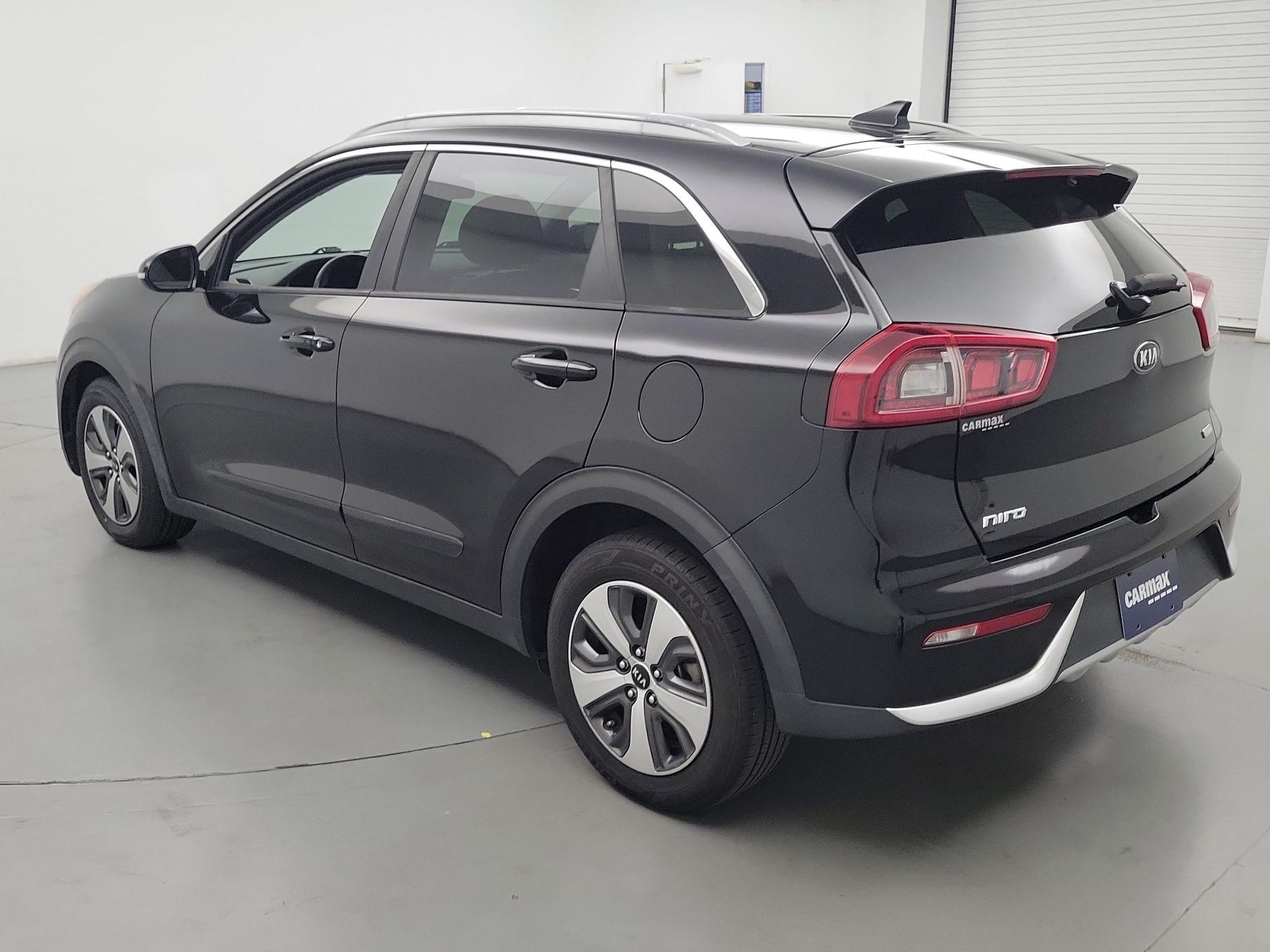 Thumbnail: 2017 Kia Niro - 7
