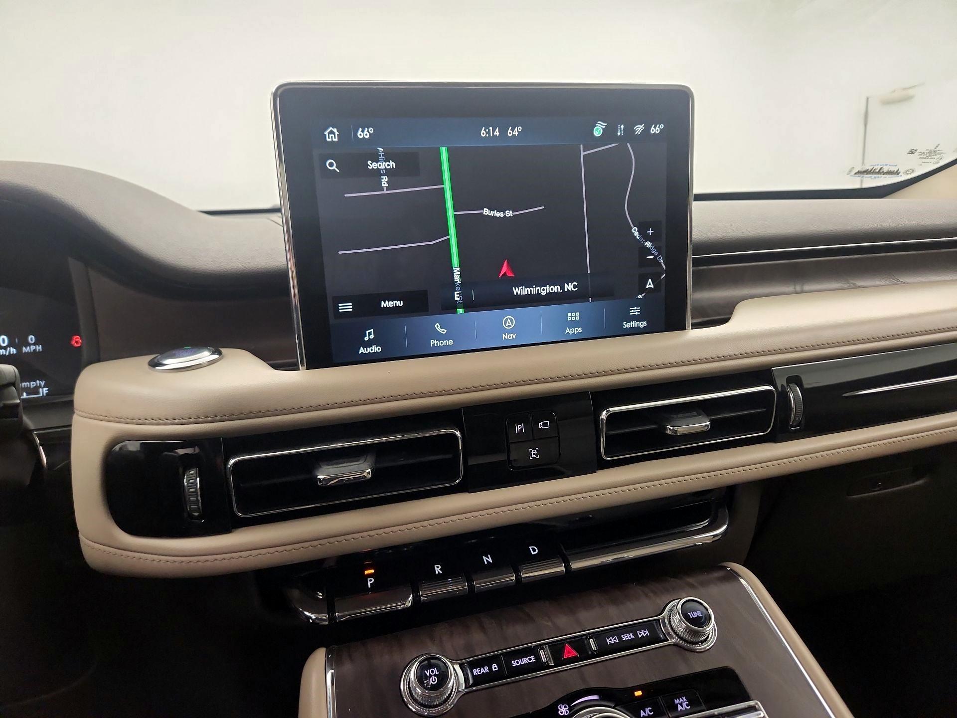 Thumbnail: 2021 Lincoln Aviator - 12