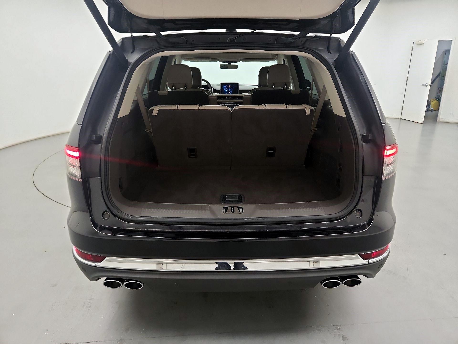 Thumbnail: 2021 Lincoln Aviator - 20