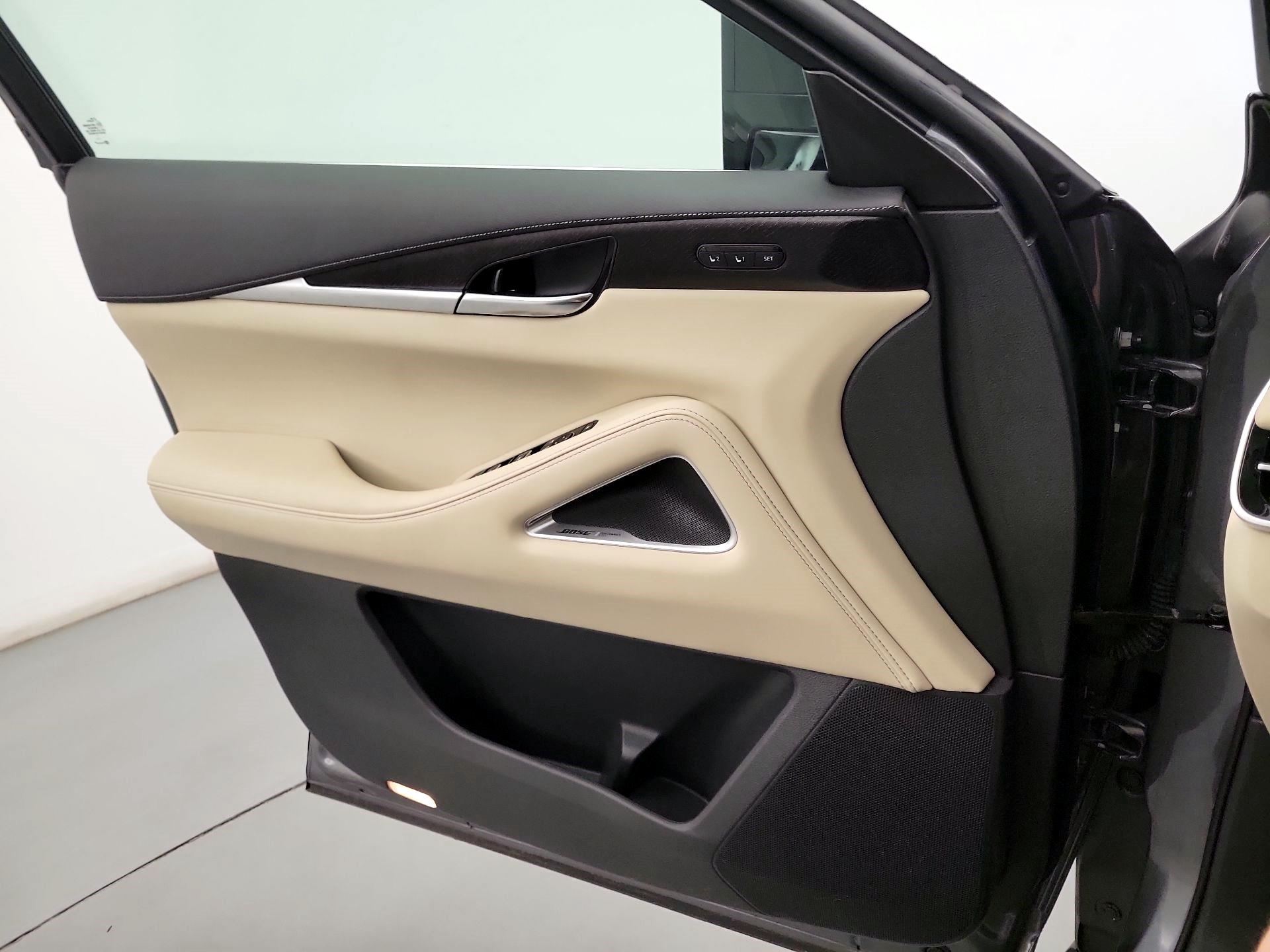 Thumbnail: 2023 INFINITI QX60 - 12