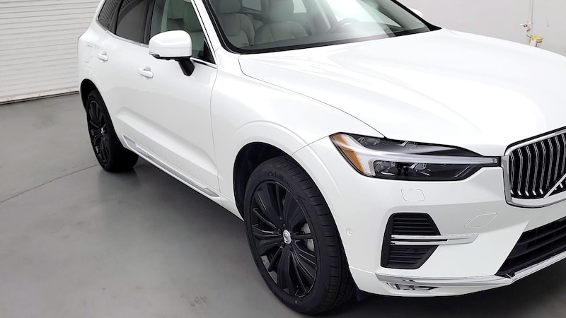 2022 Volvo XC60 B6 Inscription Hero Image