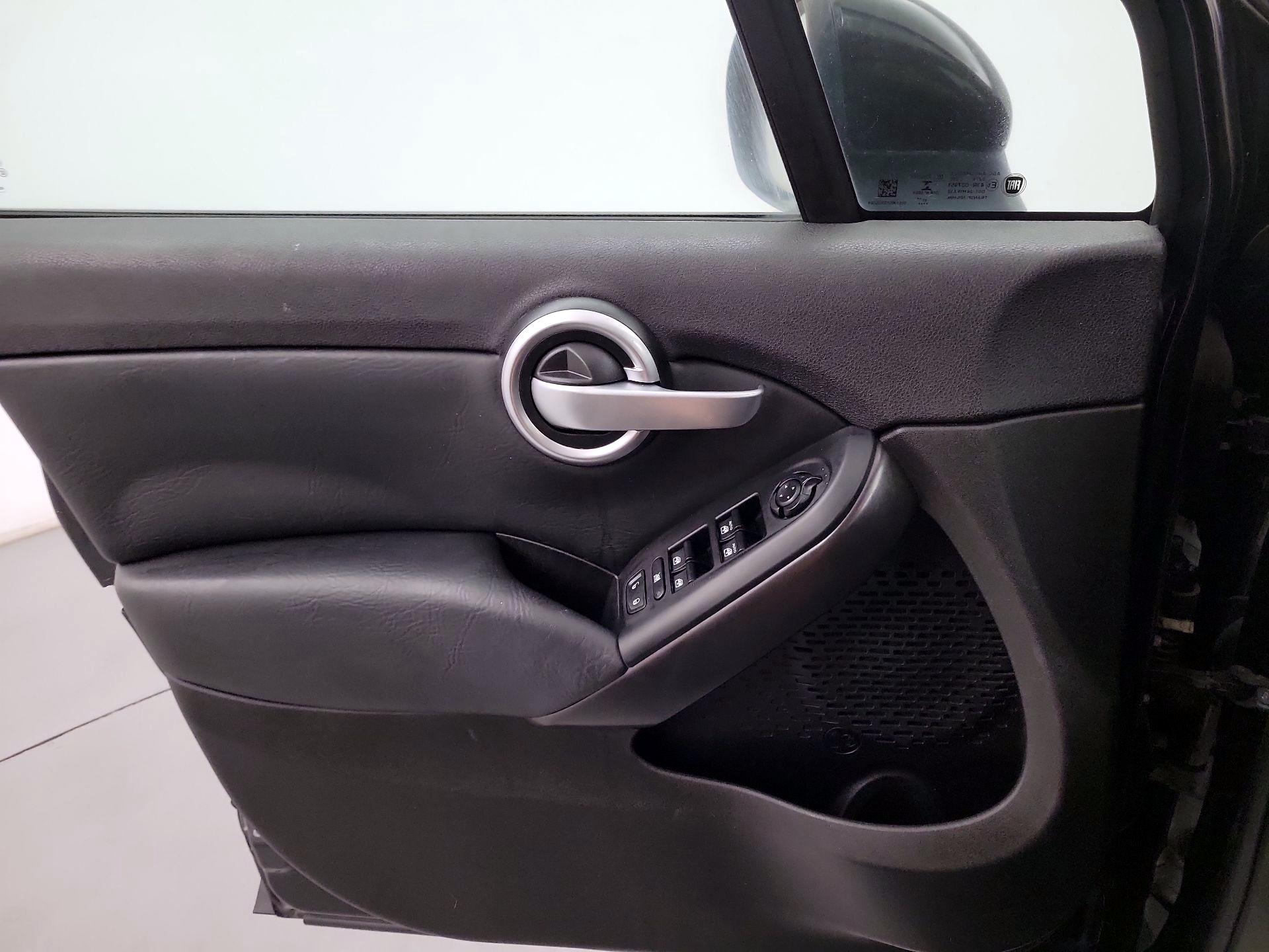 Thumbnail: 2018 Fiat 500X - 12