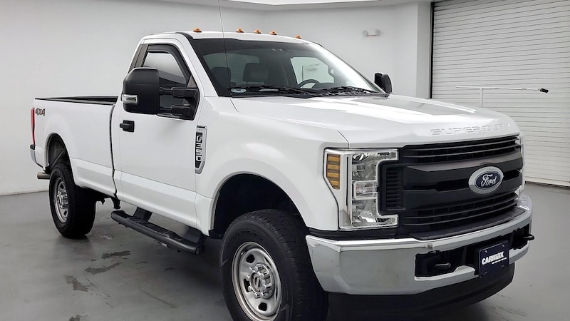 2019 Ford F-350 XL Hero Image