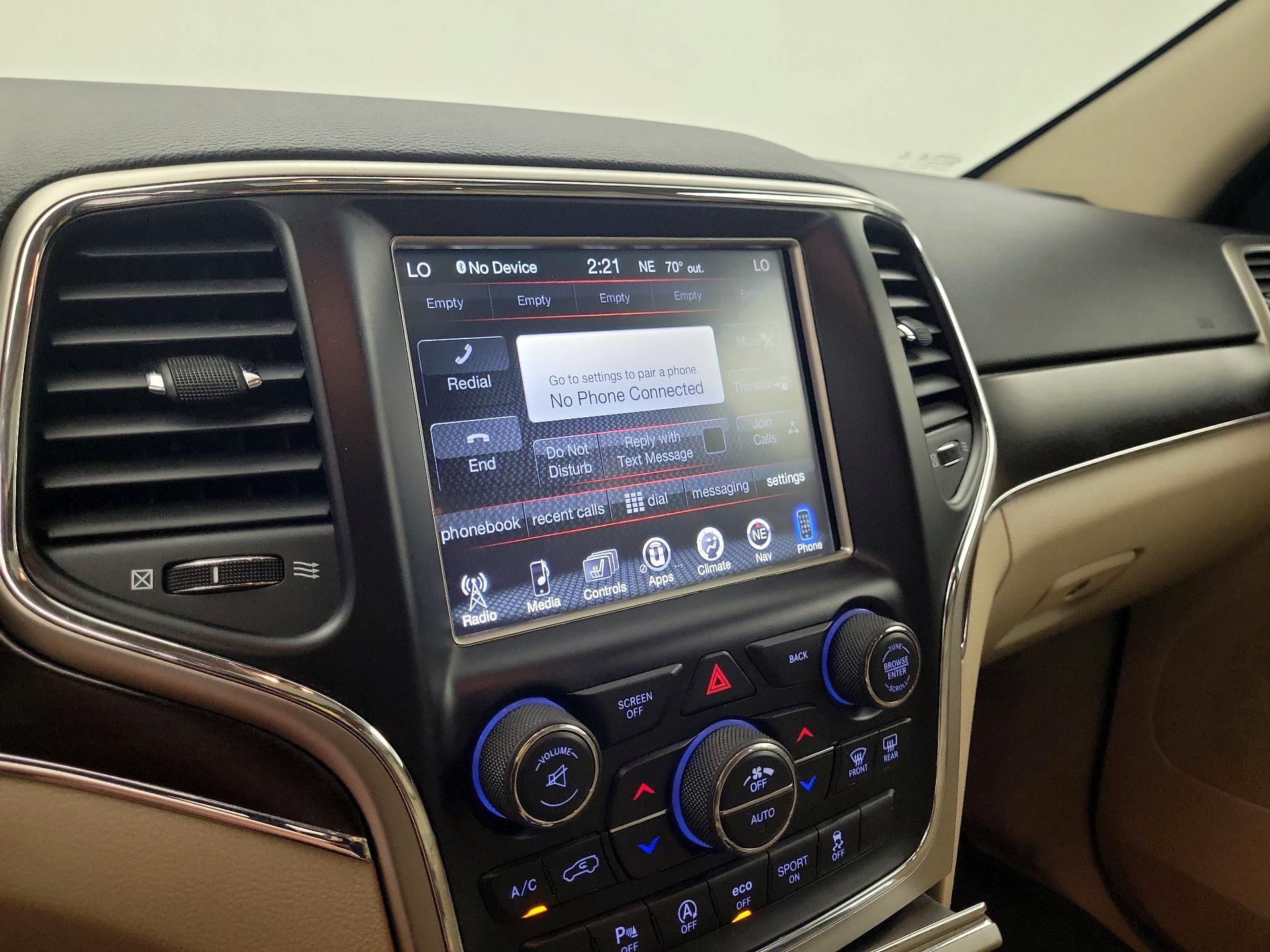 Thumbnail: 2017 Jeep Grand Cherokee - 16