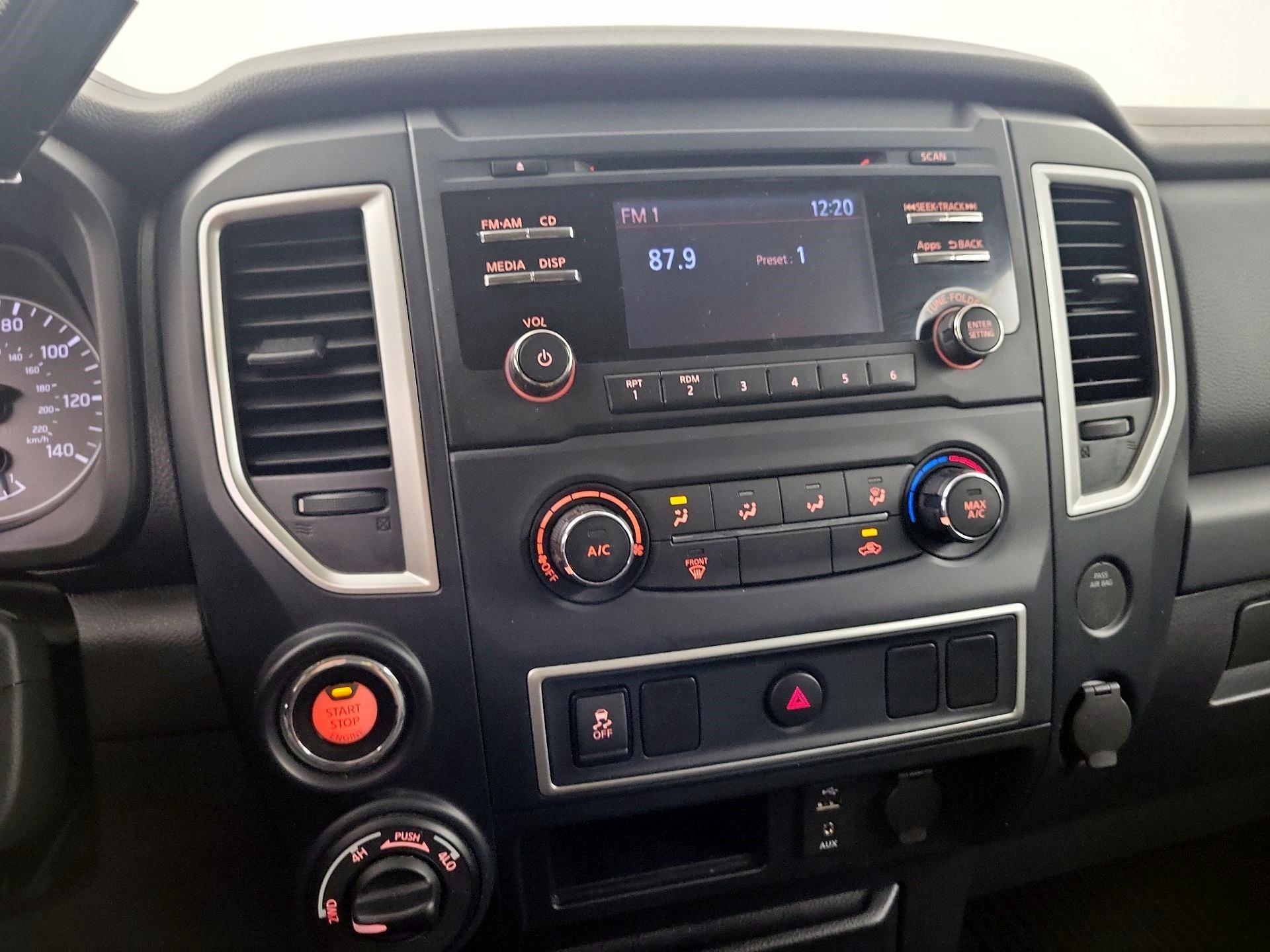 Thumbnail: 2017 Nissan Titan - 12