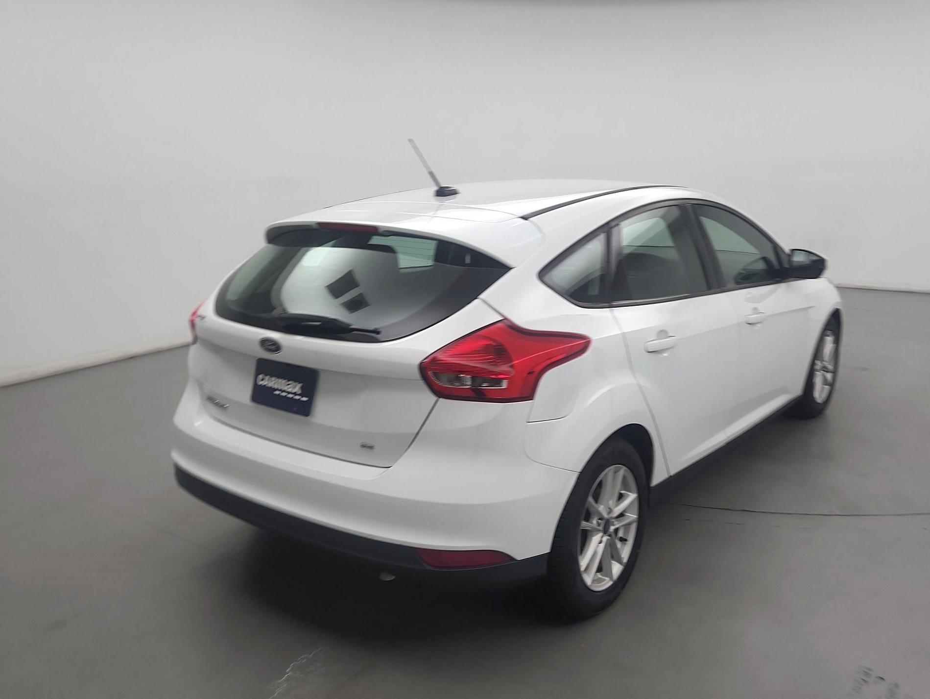 Thumbnail: 2017 Ford Focus - 5