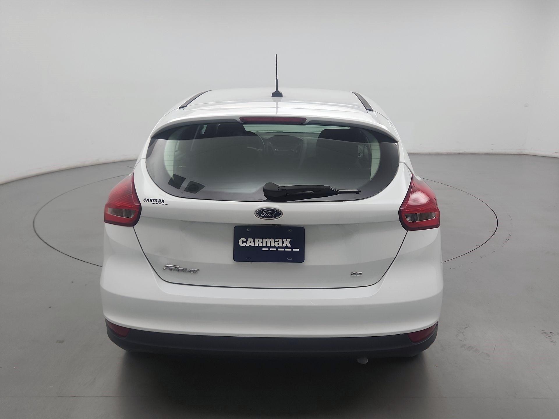 Thumbnail: 2017 Ford Focus - 6