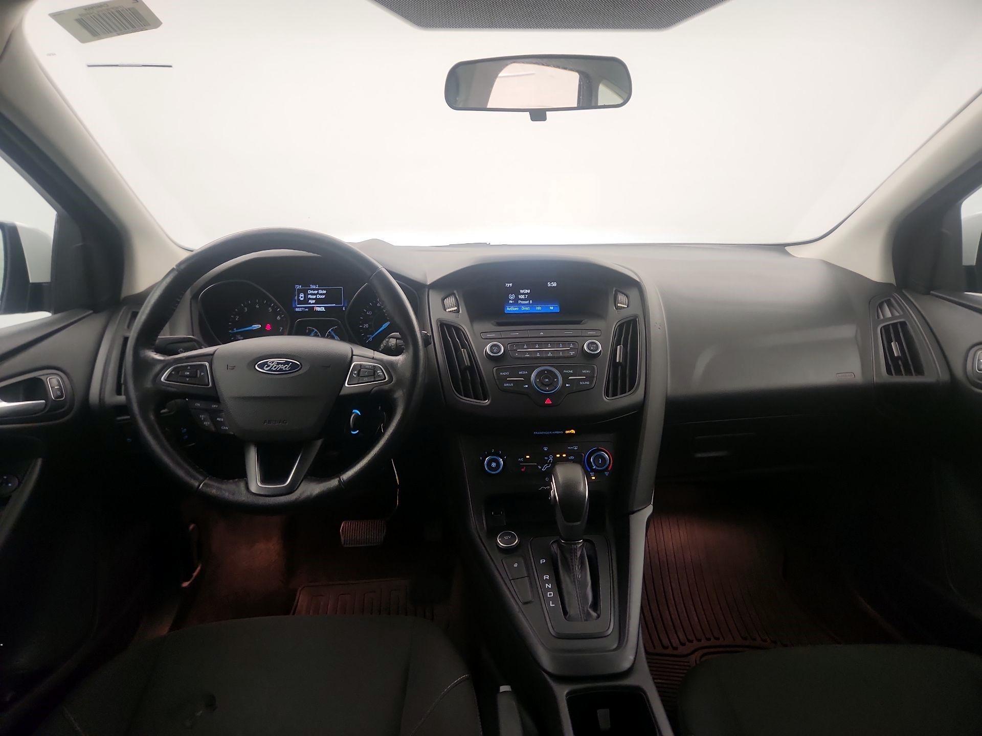 Thumbnail: 2017 Ford Focus - 8