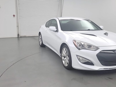 White 2014 Hyundai Genesis