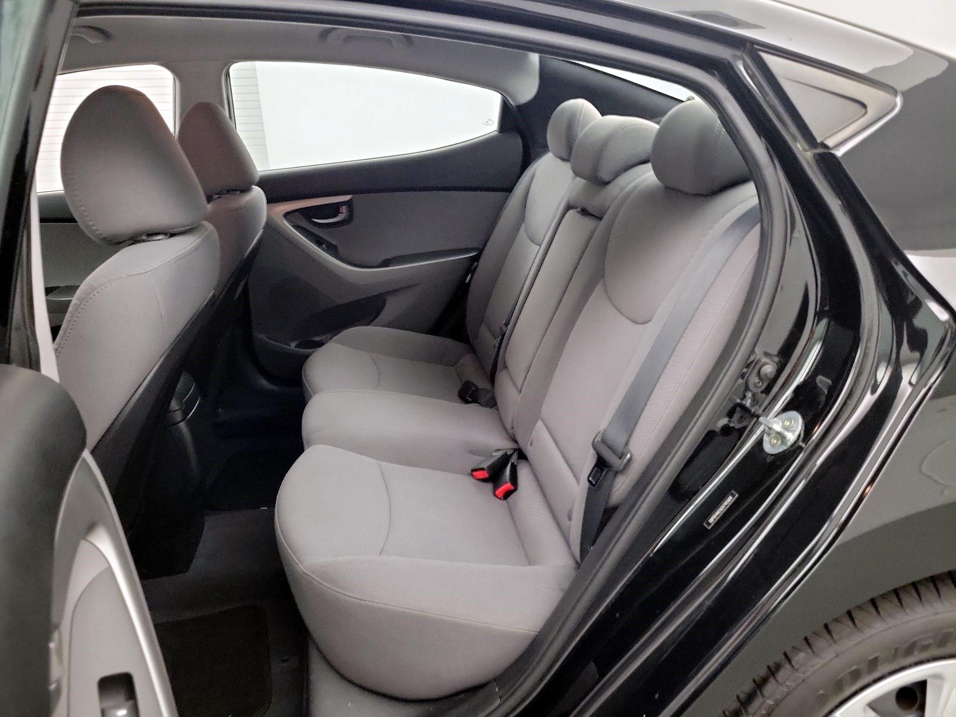 Thumbnail: 2016 Hyundai Elantra - 16