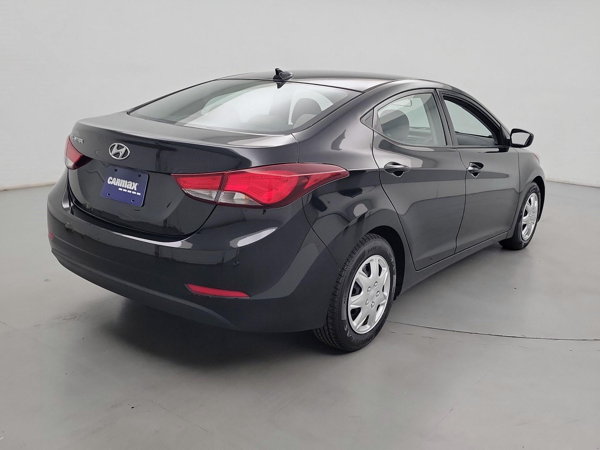 Thumbnail: 2016 Hyundai Elantra - 5