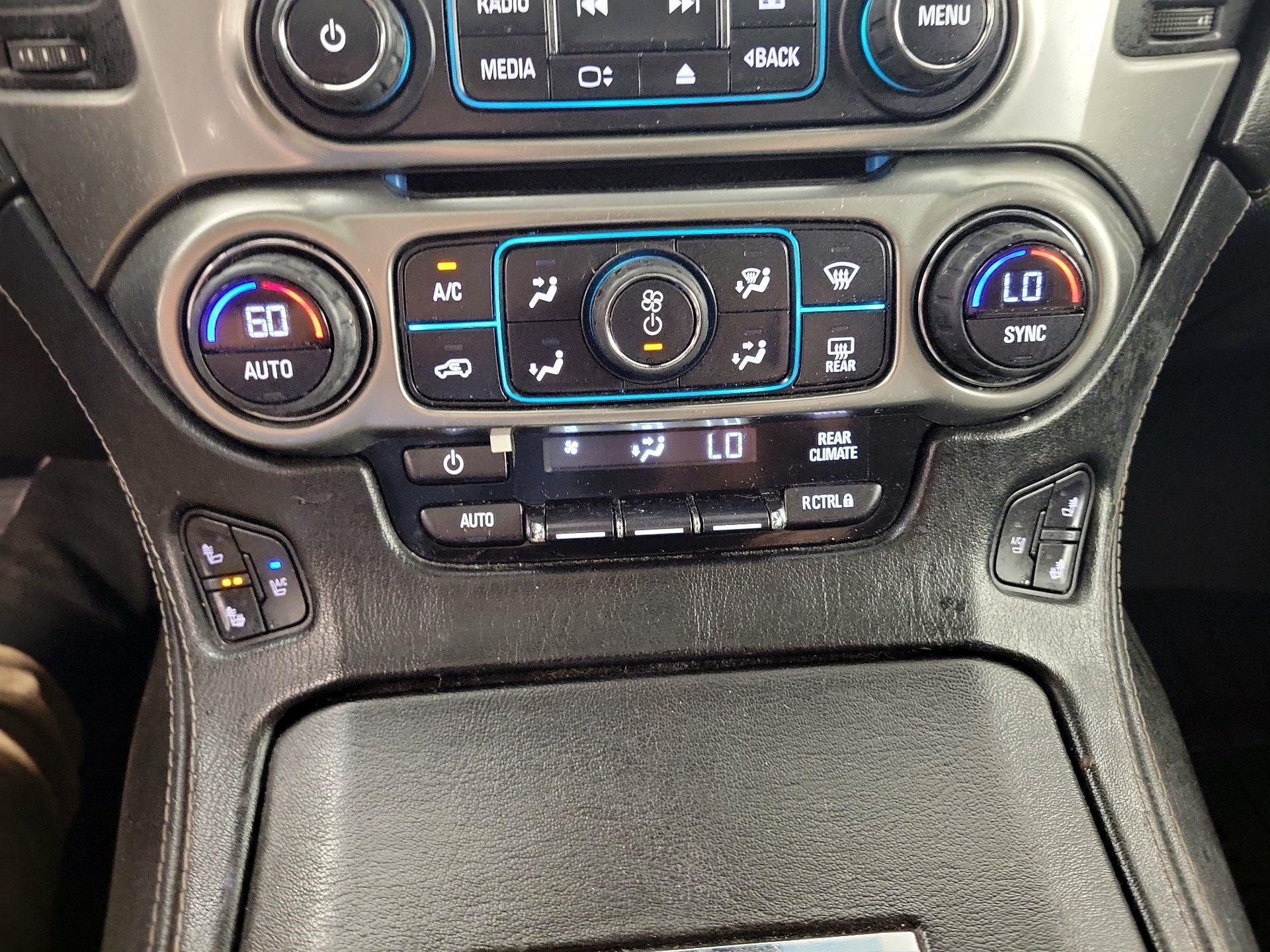Thumbnail: 2015 Chevrolet Tahoe - 15