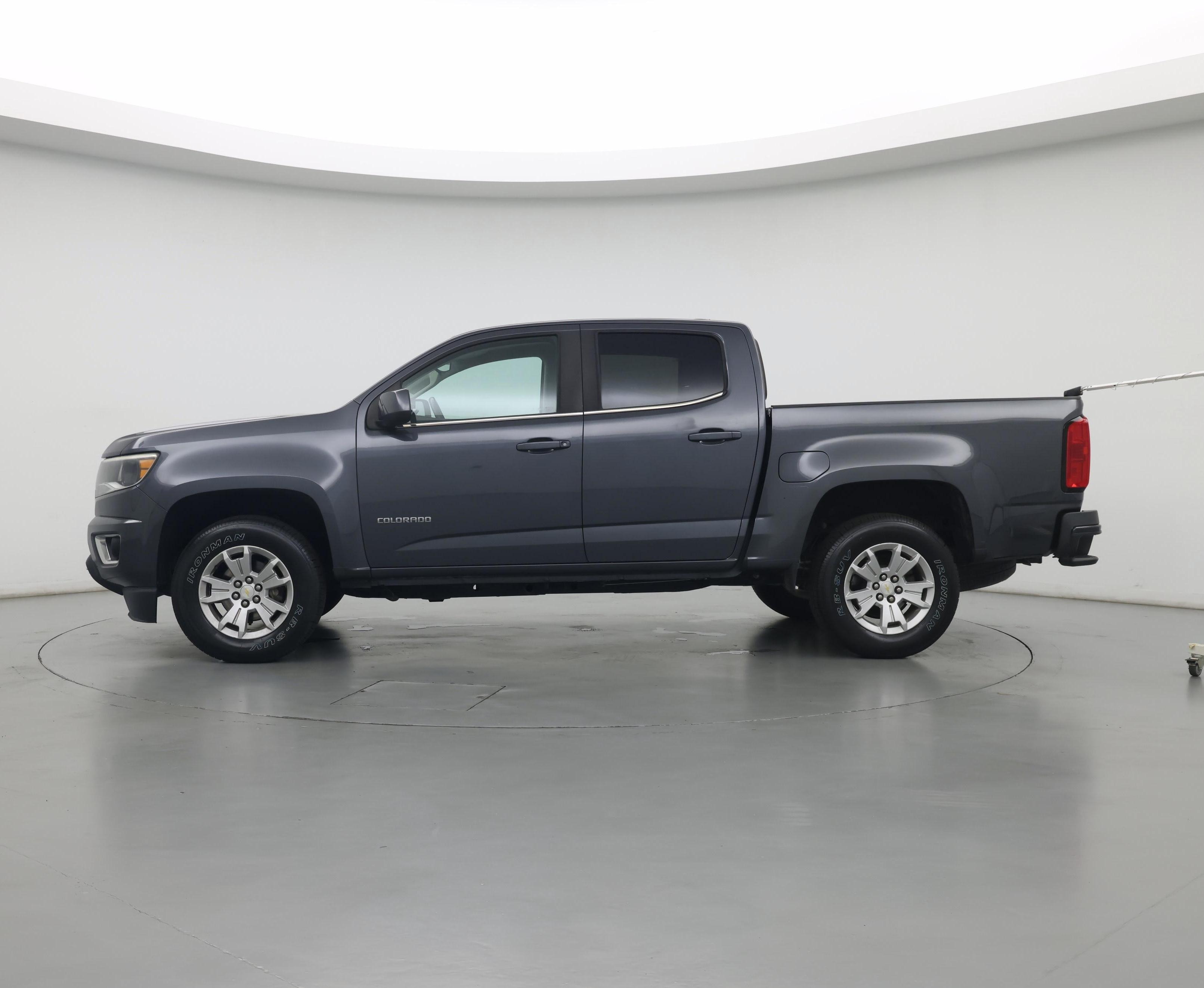 Thumbnail: 2017 Chevrolet Colorado - 3