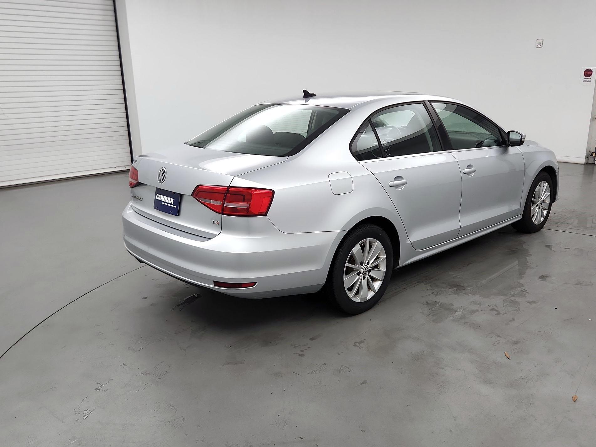 Thumbnail: 2015 Volkswagen Jetta - 5