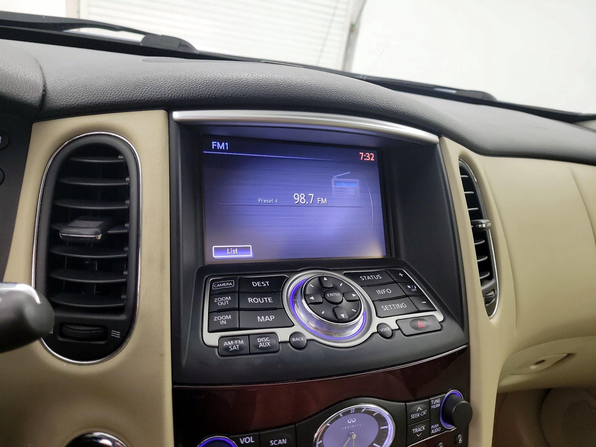 Thumbnail: 2016 INFINITI QX50 - 14