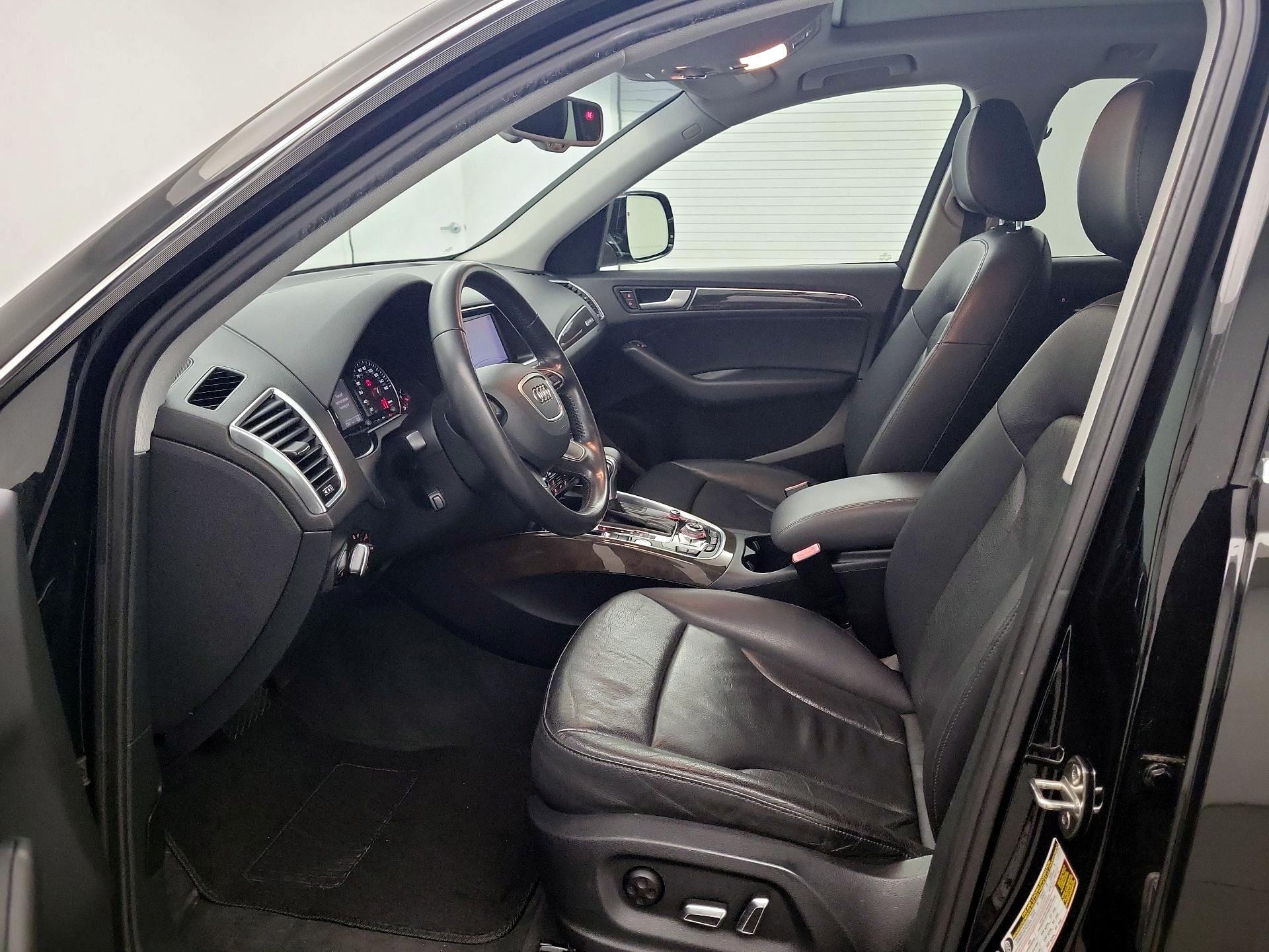 Thumbnail: 2014 Audi Q5 - 11