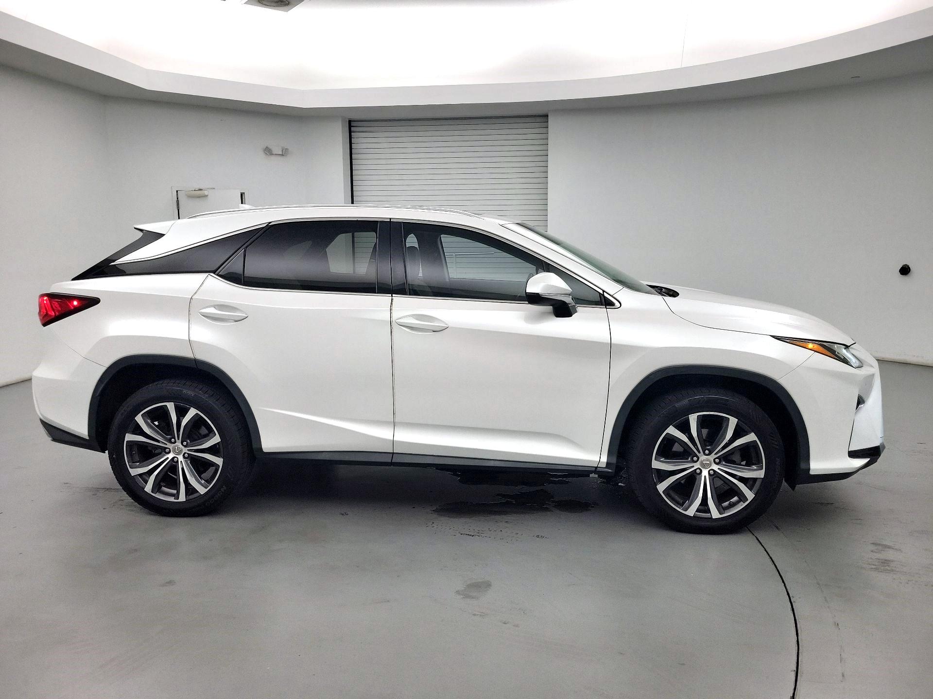 Thumbnail: 2017 Lexus RX - 4