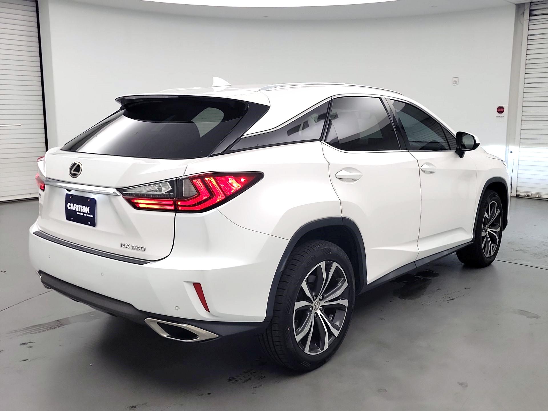 Thumbnail: 2017 Lexus RX - 5