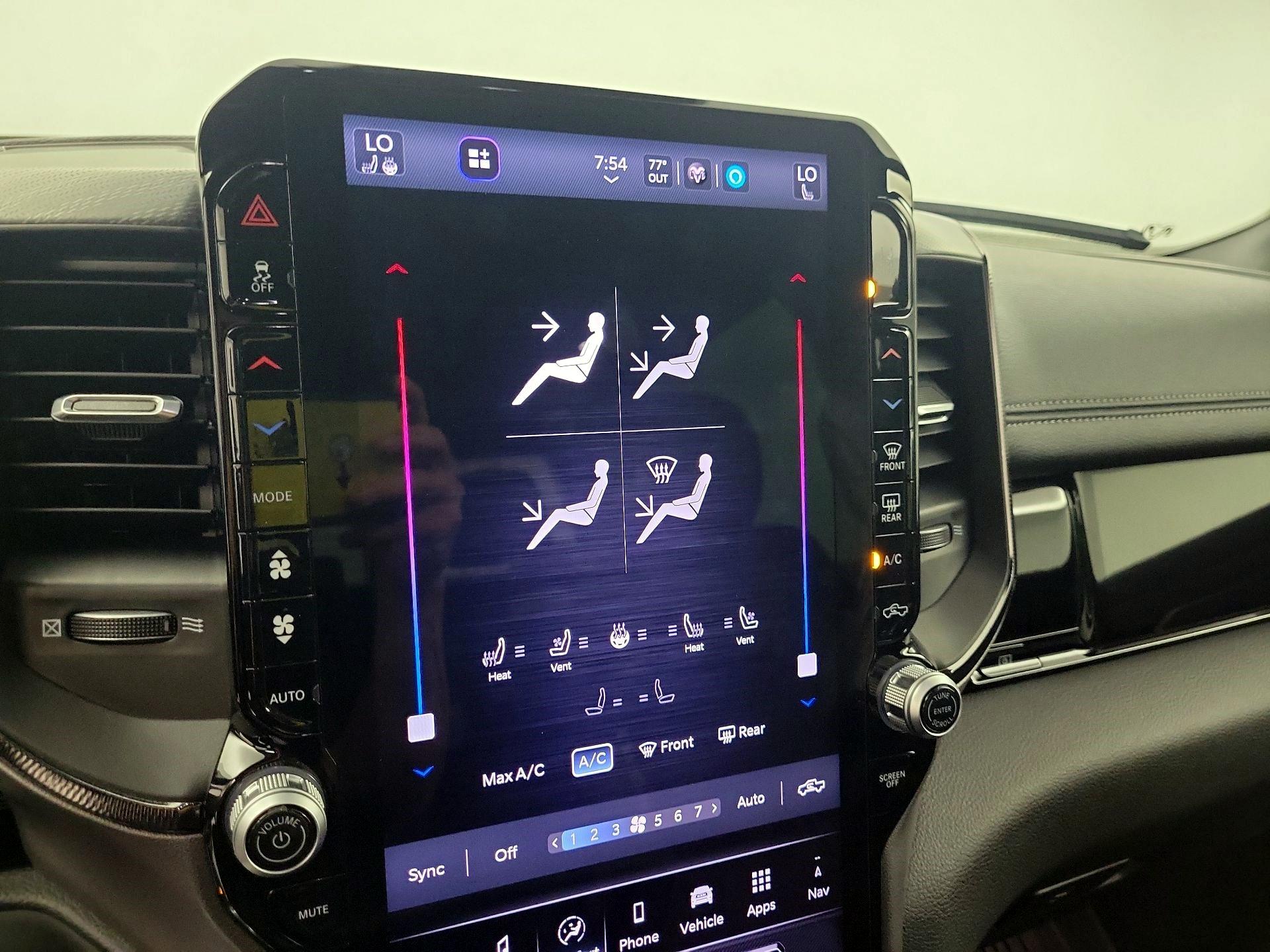 Thumbnail: 2025 RAM 1500 - 15