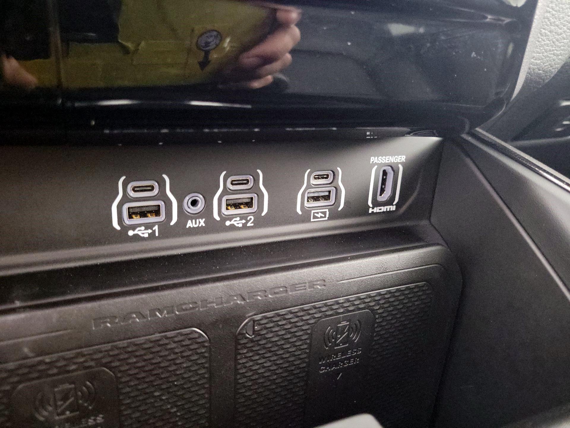 Thumbnail: 2025 RAM 1500 - 17