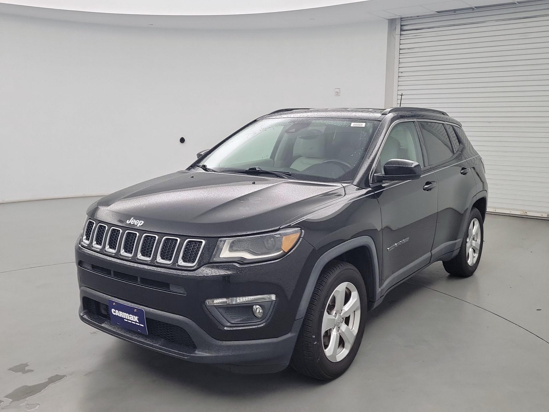Thumbnail: 2017 Jeep Compass - 3
