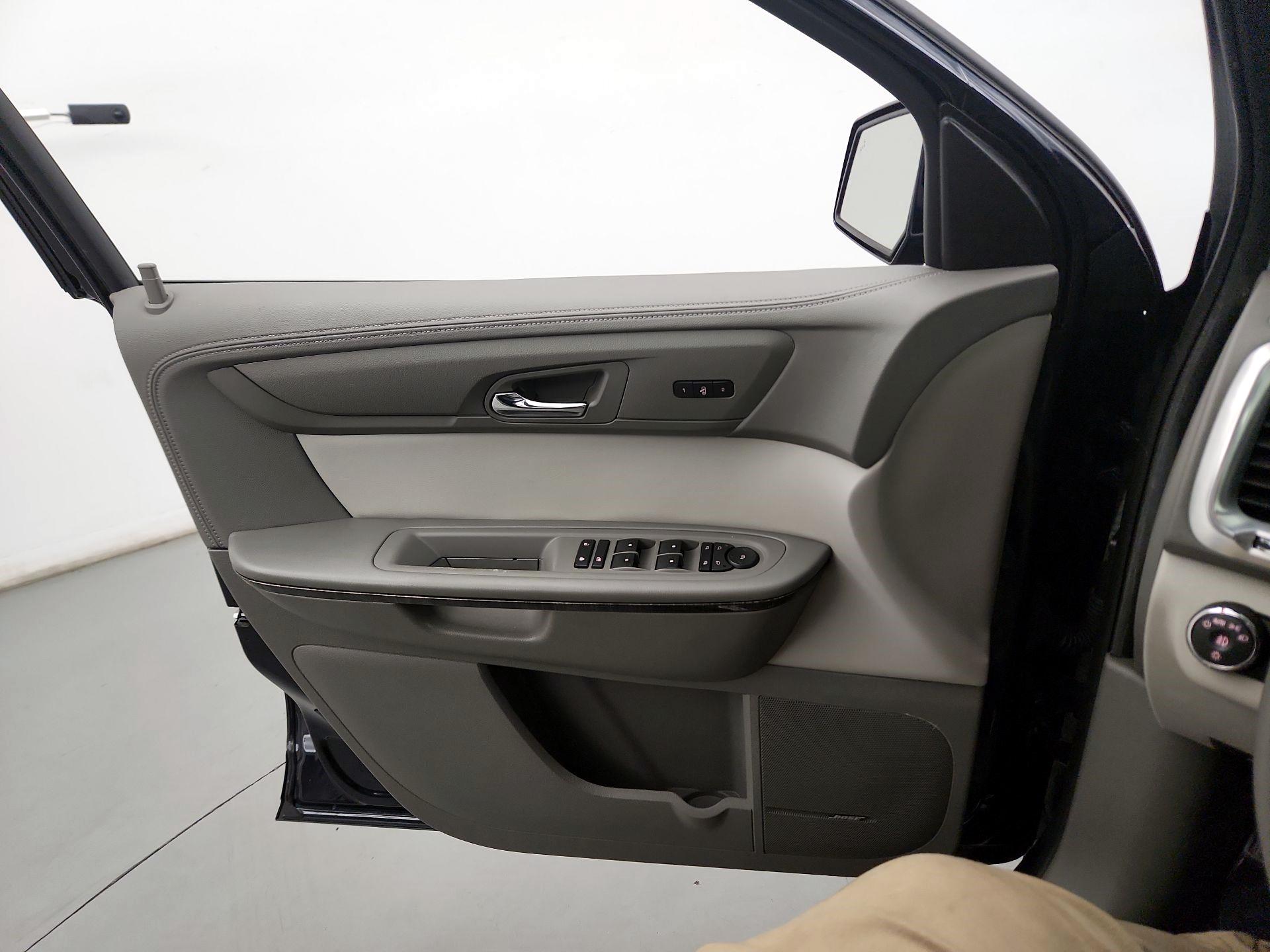 Thumbnail: 2017 GMC Acadia - 10