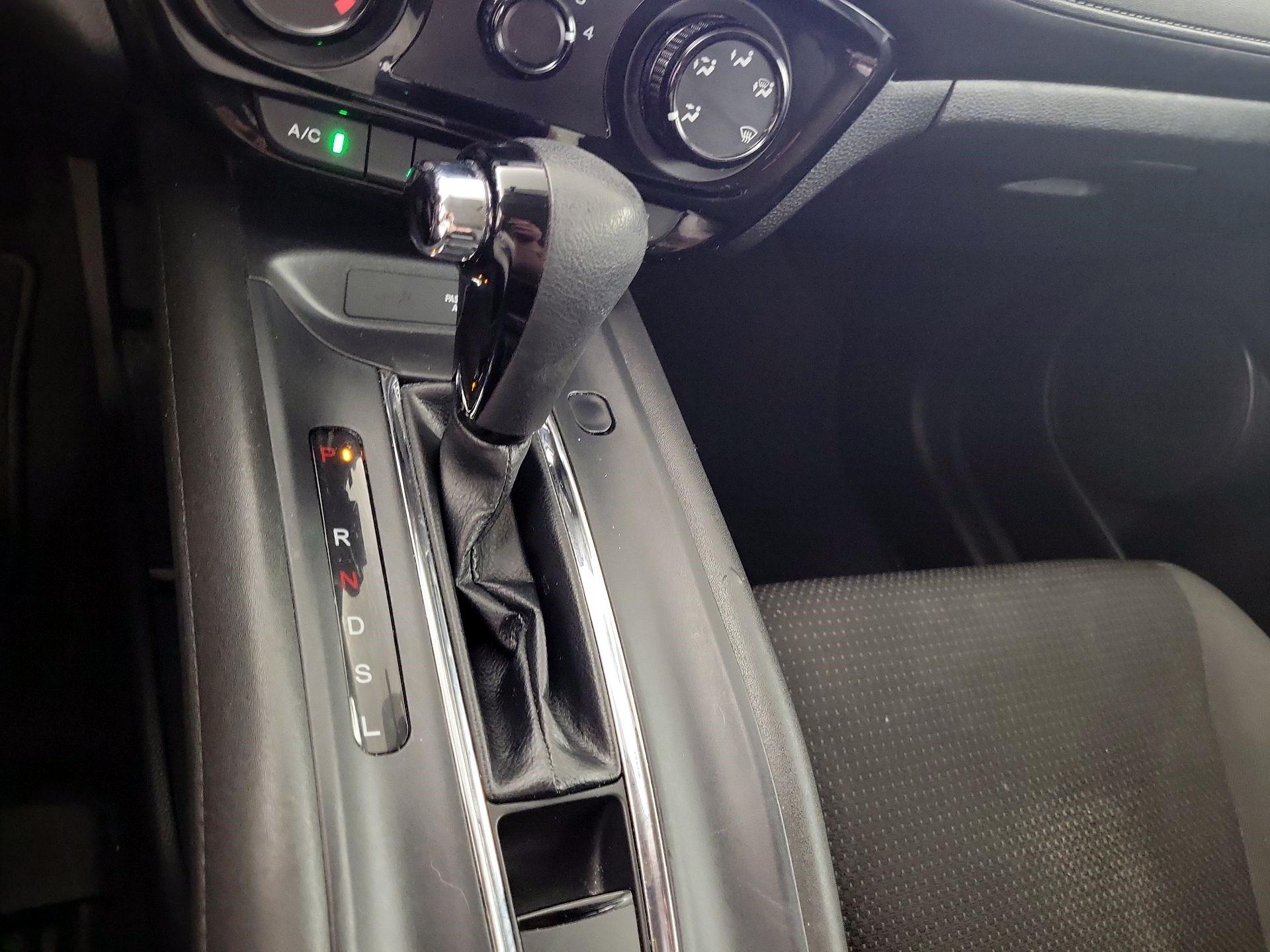 Thumbnail: 2019 Honda HR-V - 15