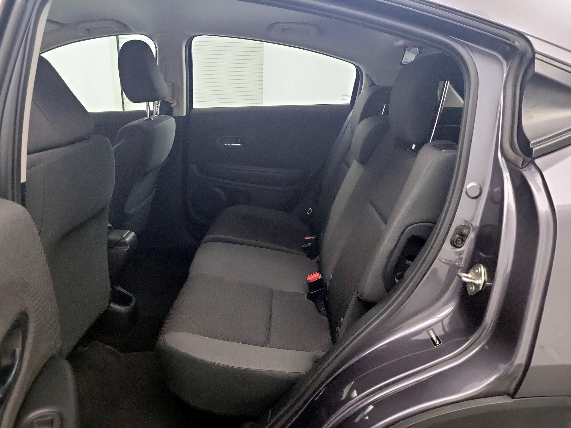 Thumbnail: 2019 Honda HR-V - 17