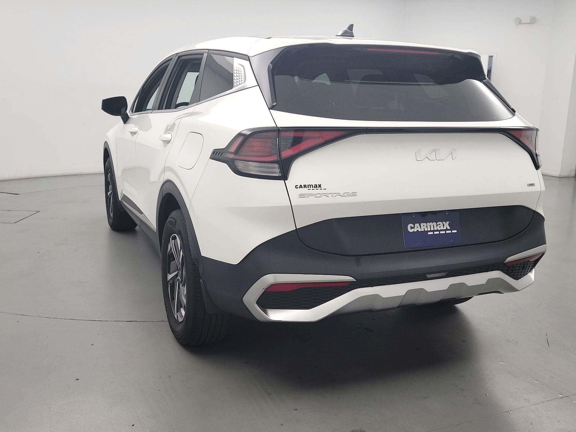Thumbnail: 2023 Kia Sportage - 7
