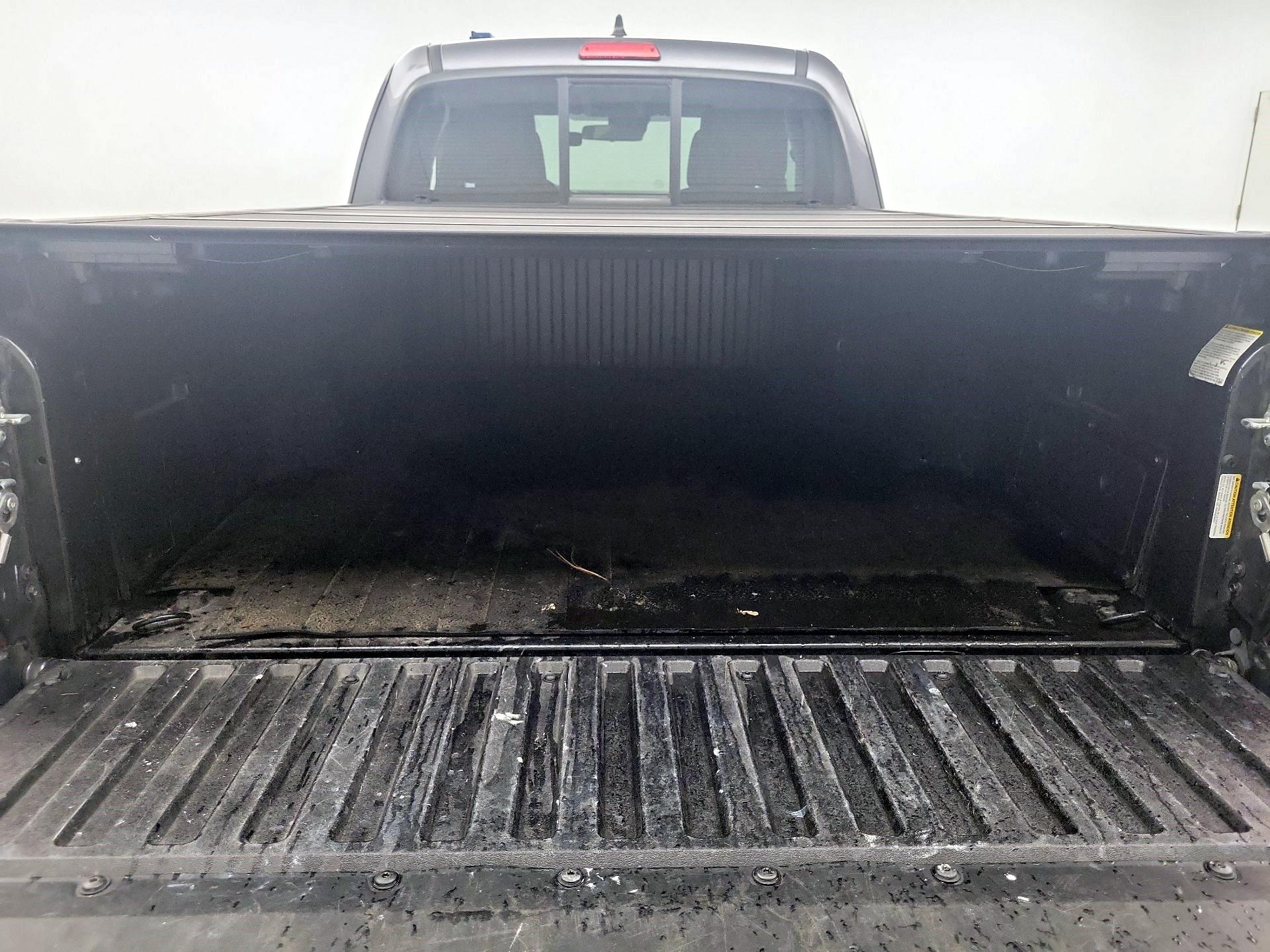 Thumbnail: 2021 Toyota Tacoma - 18