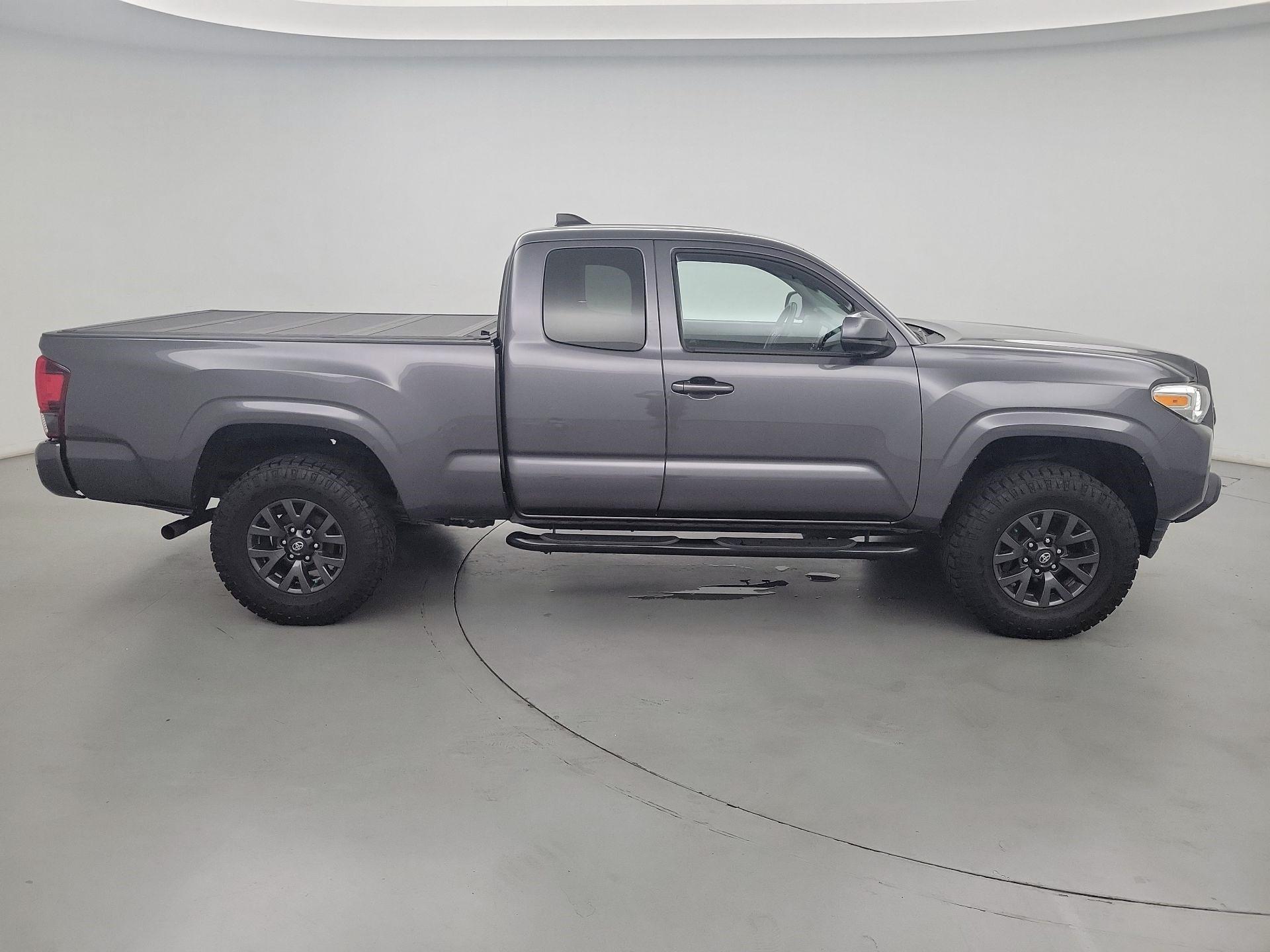 Thumbnail: 2021 Toyota Tacoma - 4
