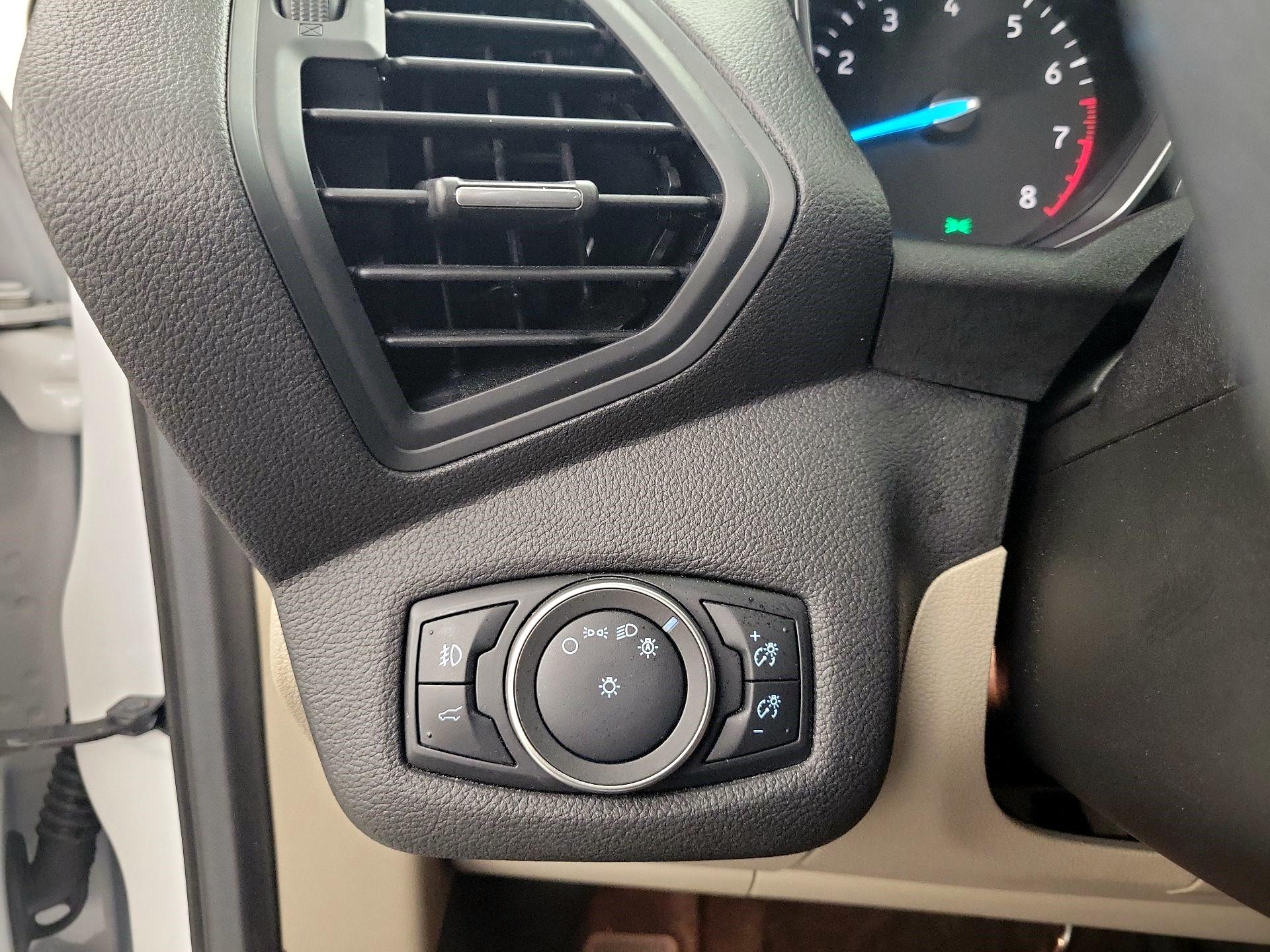 Thumbnail: 2019 Ford Escape - 11