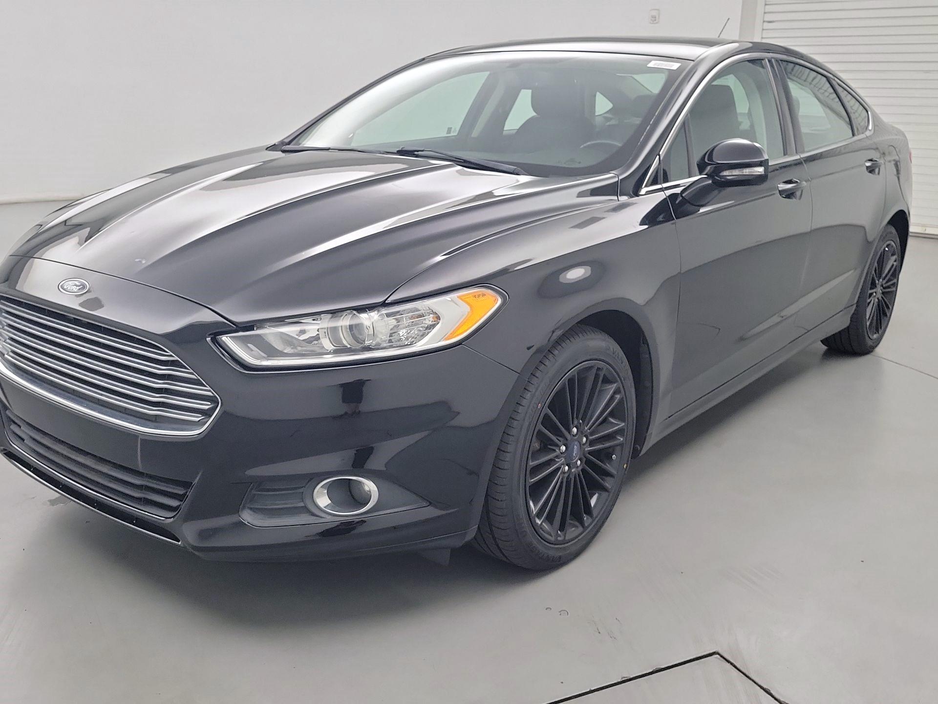 Thumbnail: 2016 Ford Fusion - 3
