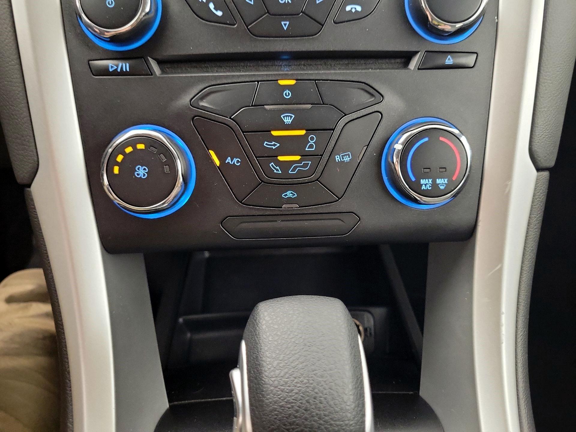 Thumbnail: 2014 Ford Fusion - 13