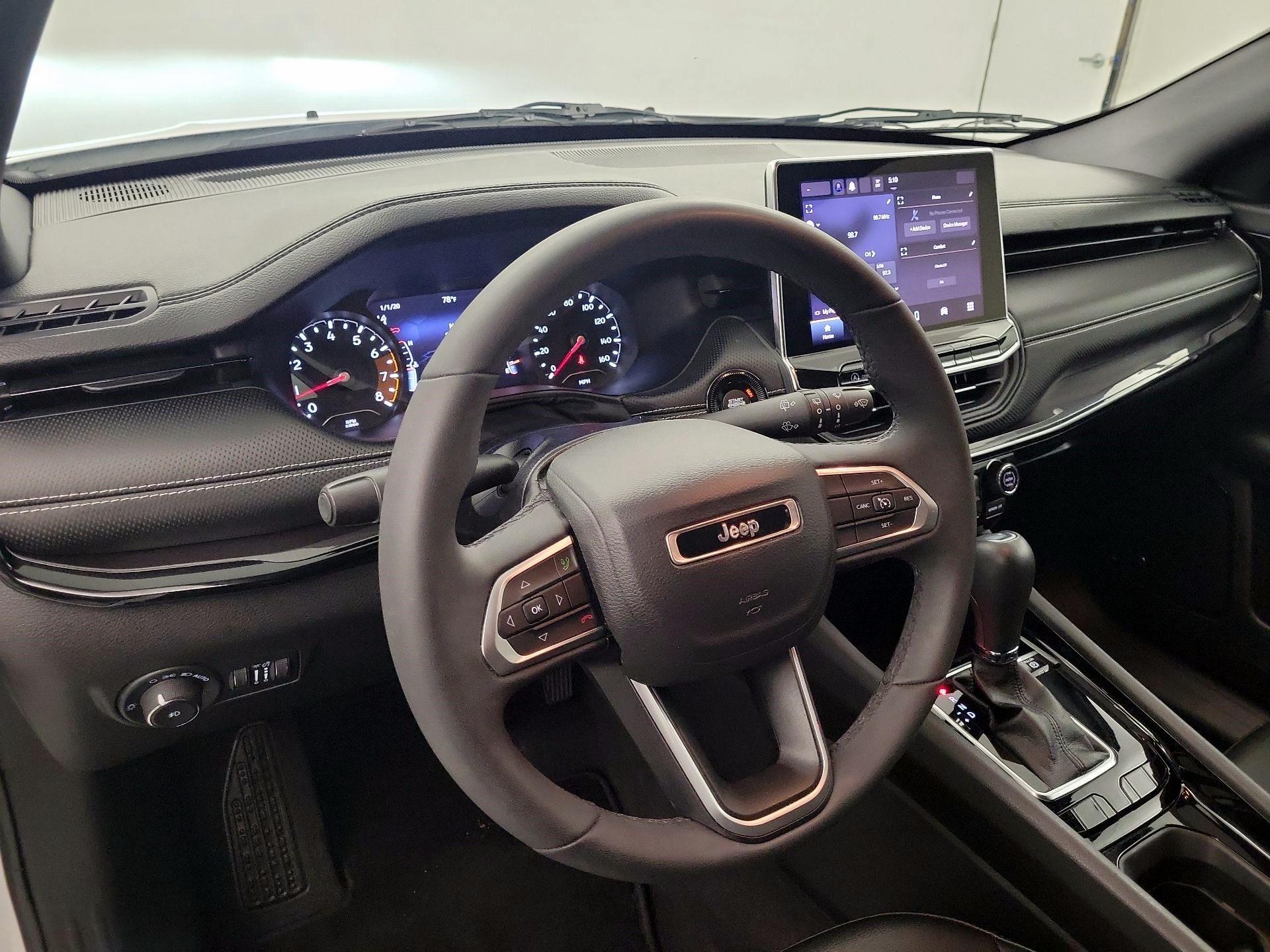 Thumbnail: 2022 Jeep Compass - 8