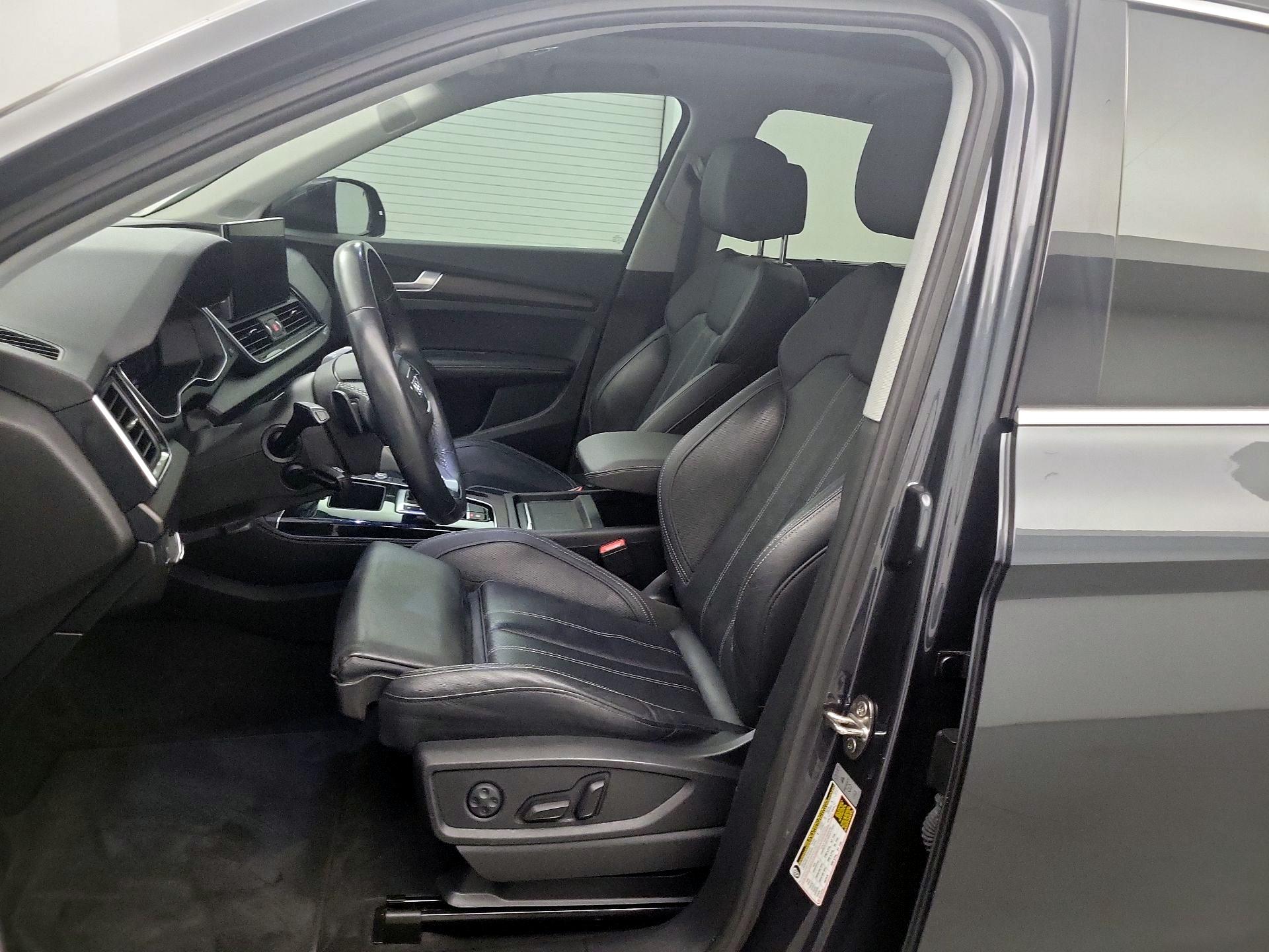 Thumbnail: 2021 Audi Q5 - 11