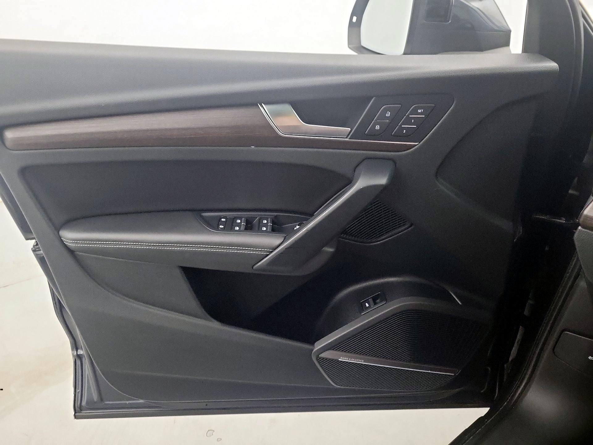 Thumbnail: 2021 Audi Q5 - 12