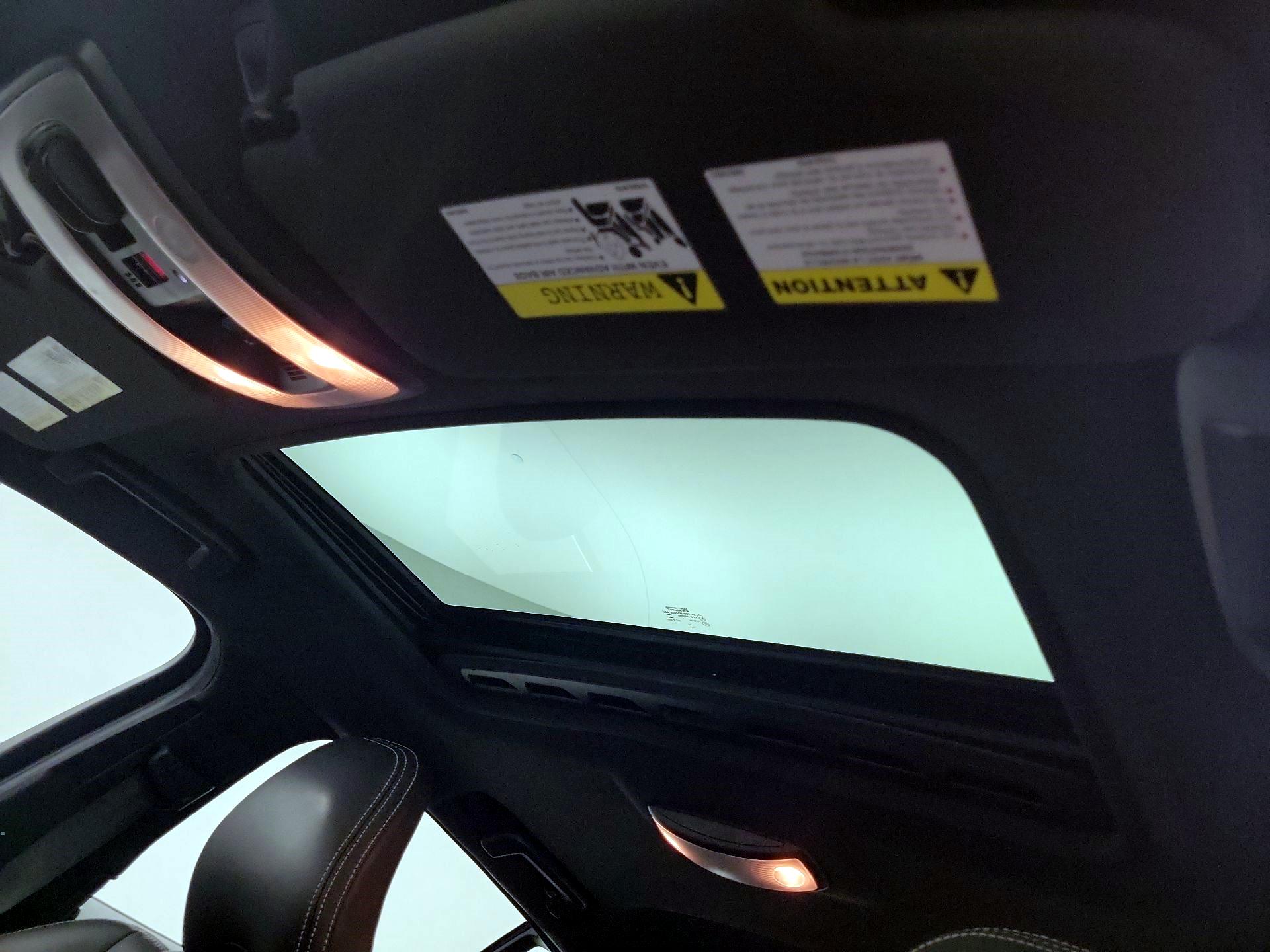 Thumbnail: 2015 Volvo V60 - 18