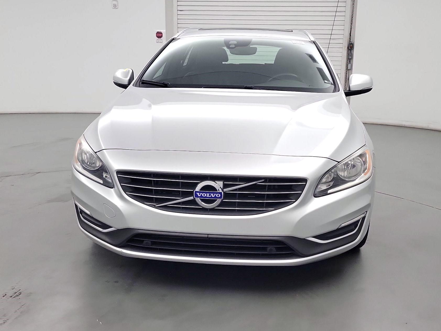 Thumbnail: 2015 Volvo V60 - 2