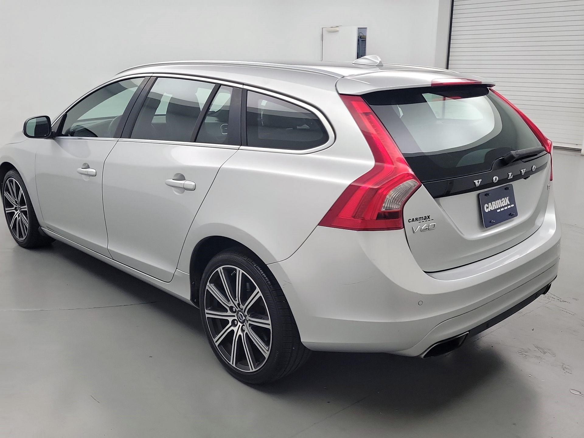 Thumbnail: 2015 Volvo V60 - 7
