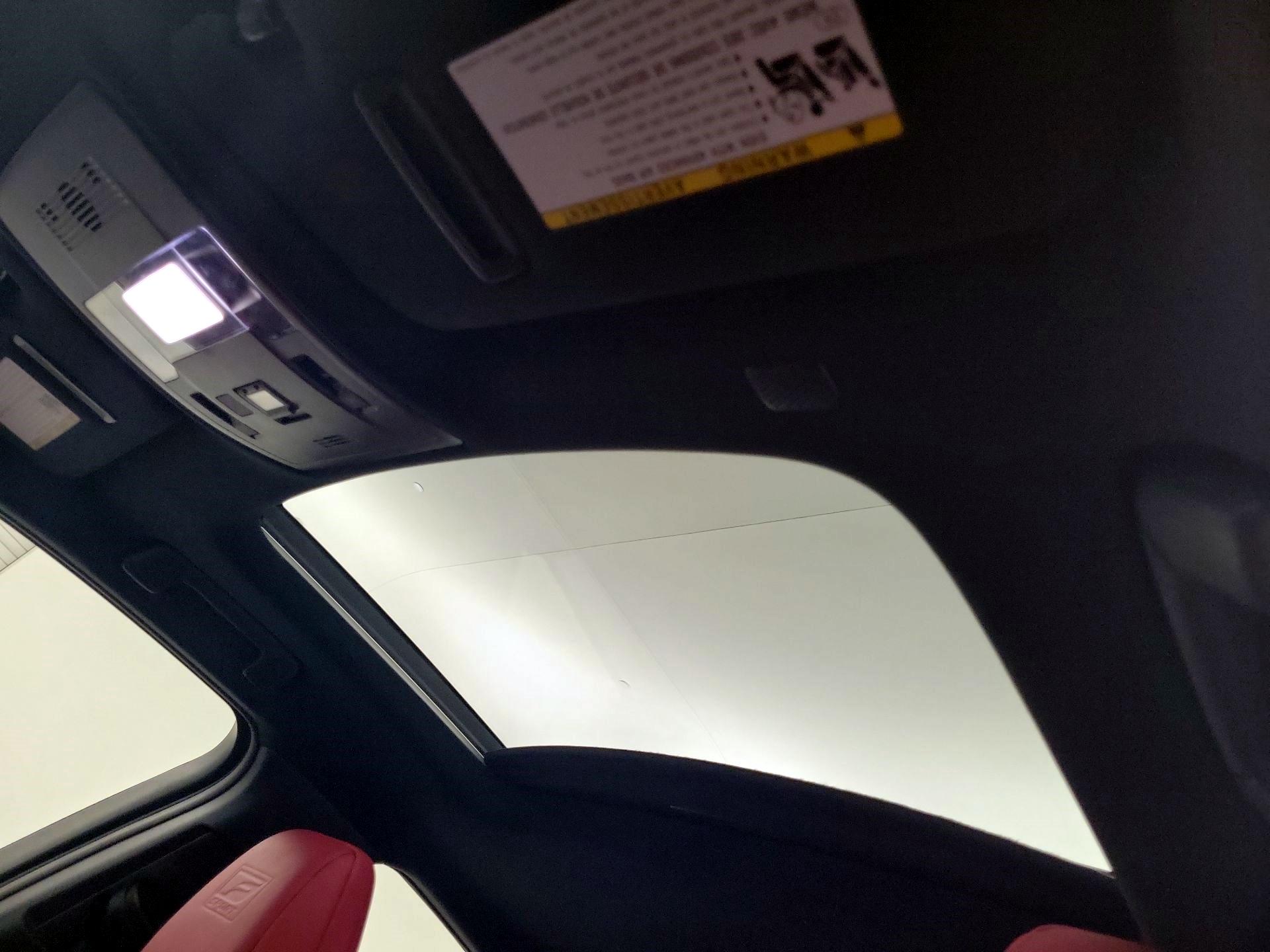 Thumbnail: 2022 Lexus UX - 17