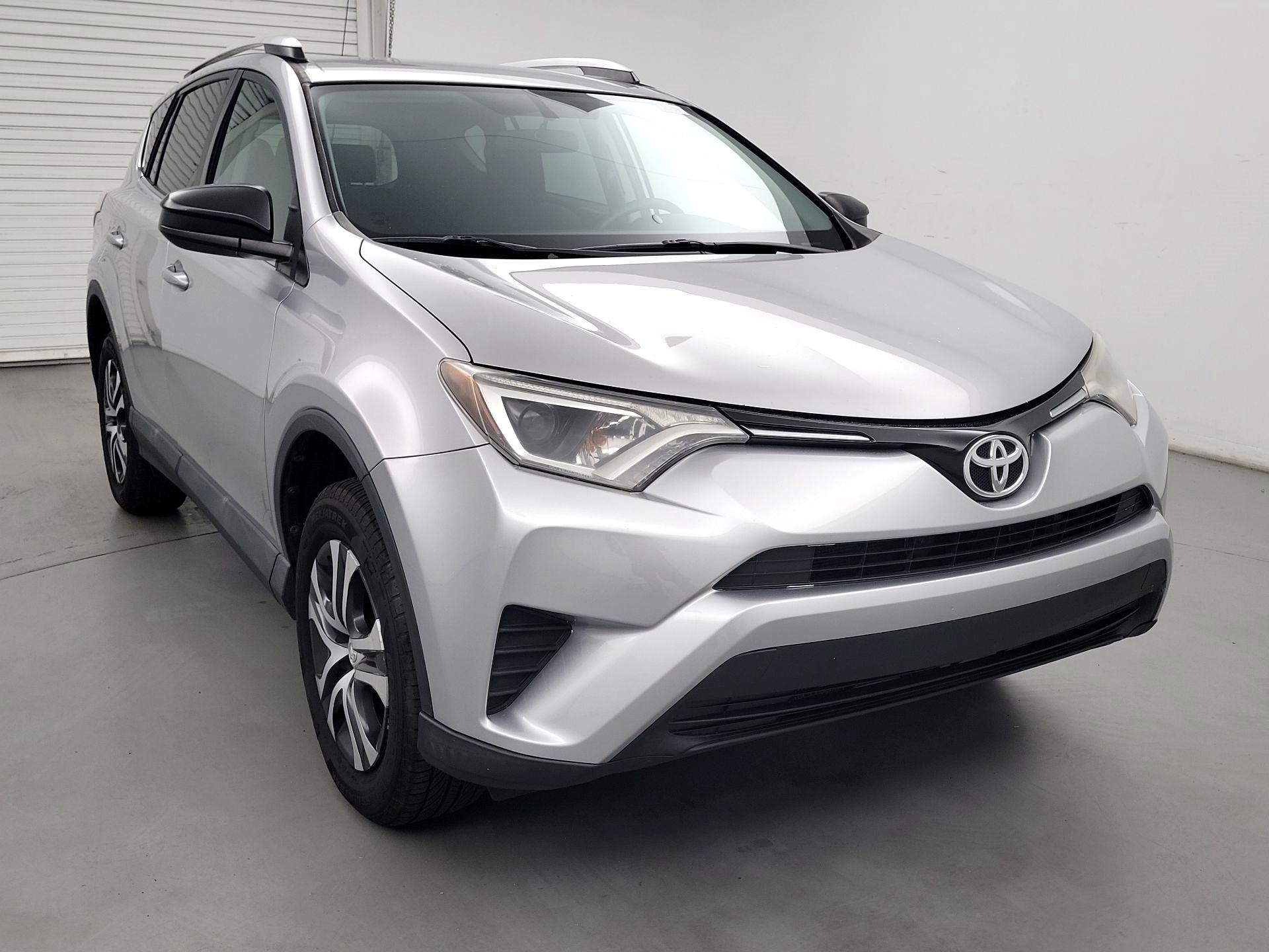 Thumbnail: 2016 Toyota RAV4 - 1