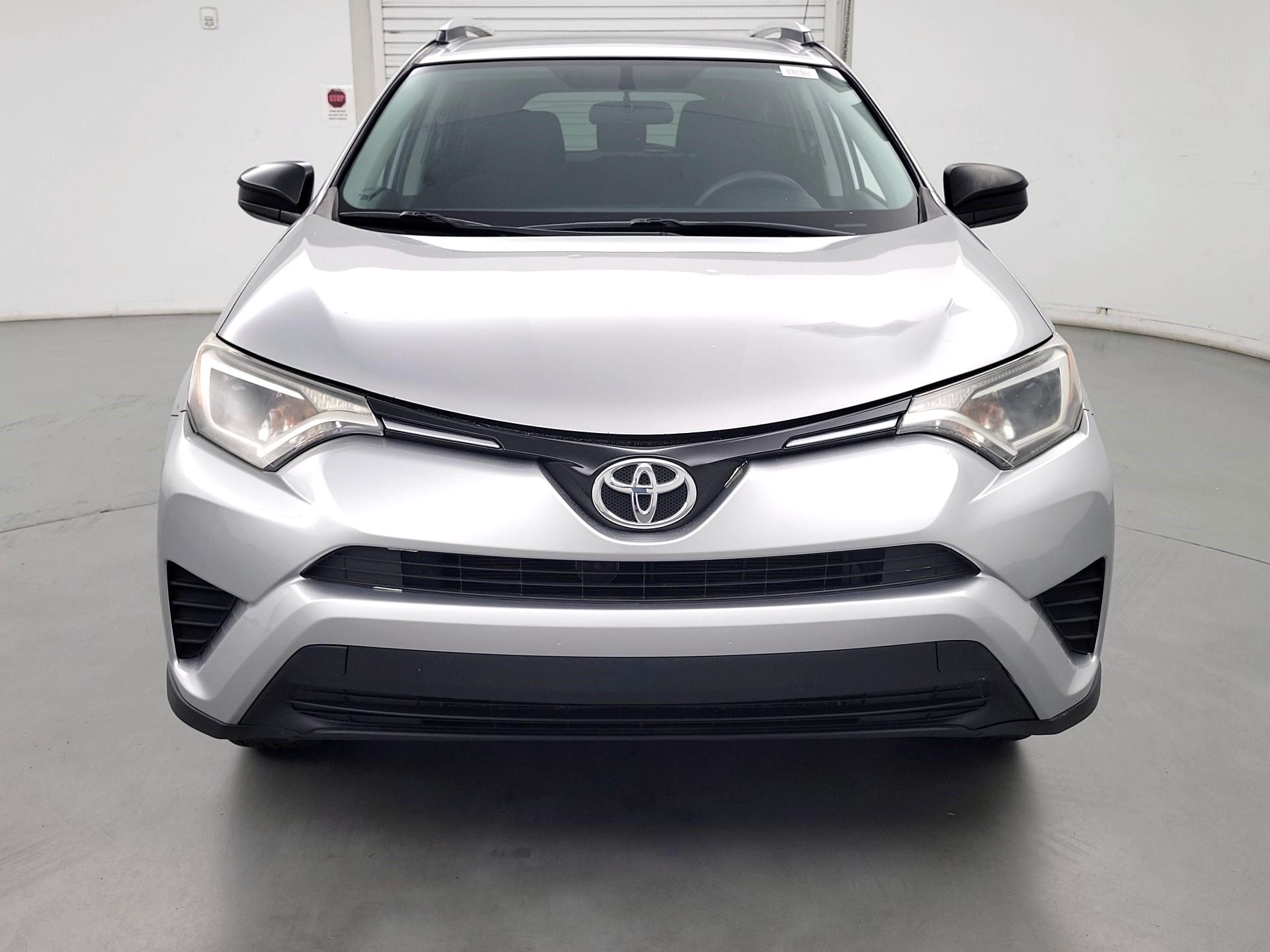 Thumbnail: 2016 Toyota RAV4 - 2