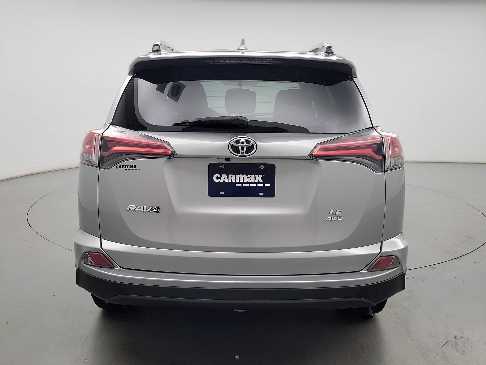 Thumbnail: 2016 Toyota RAV4 - 6