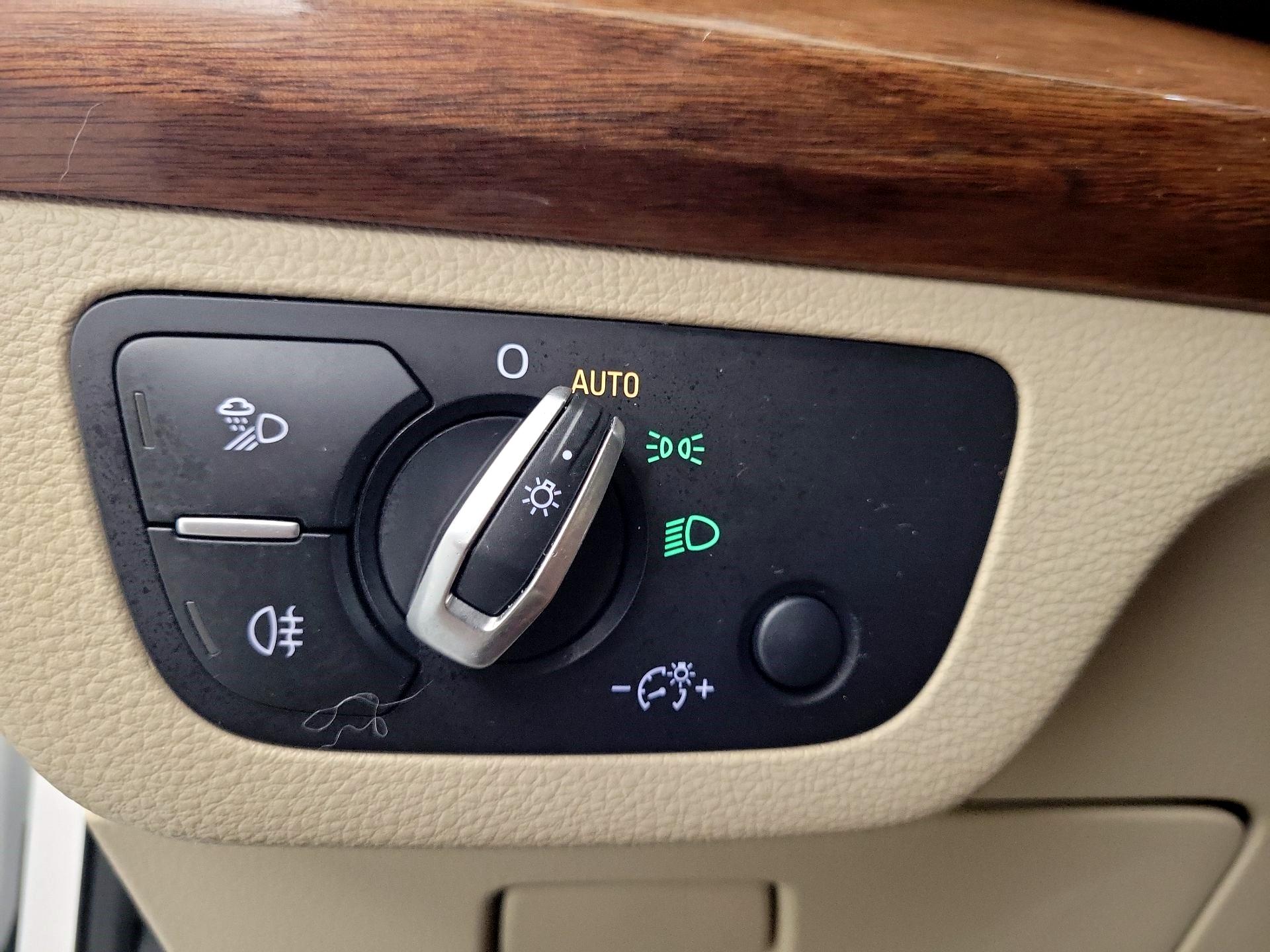 Thumbnail: 2021 Audi Q5 - 11