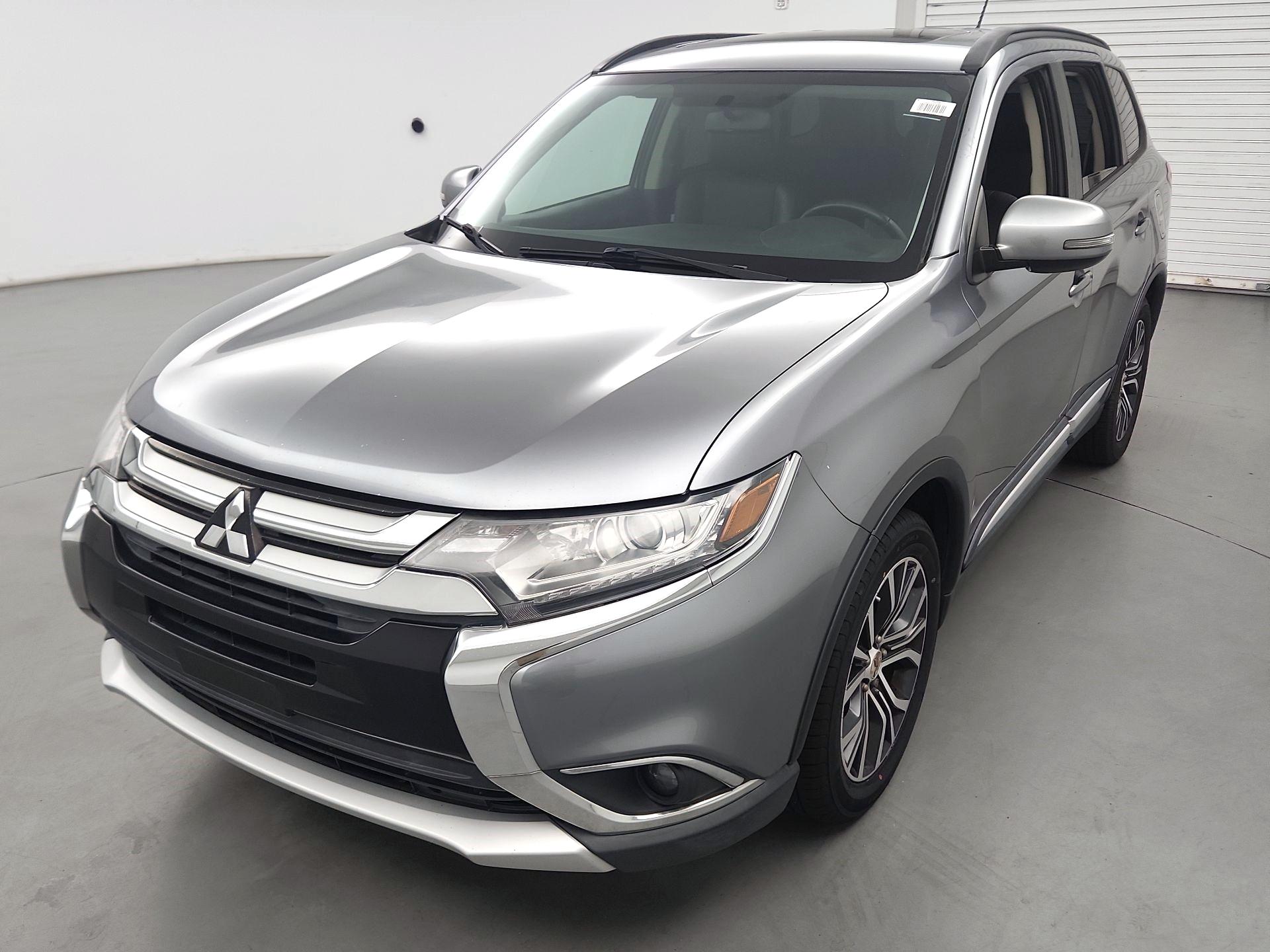 Thumbnail: 2016 Mitsubishi Outlander - 3