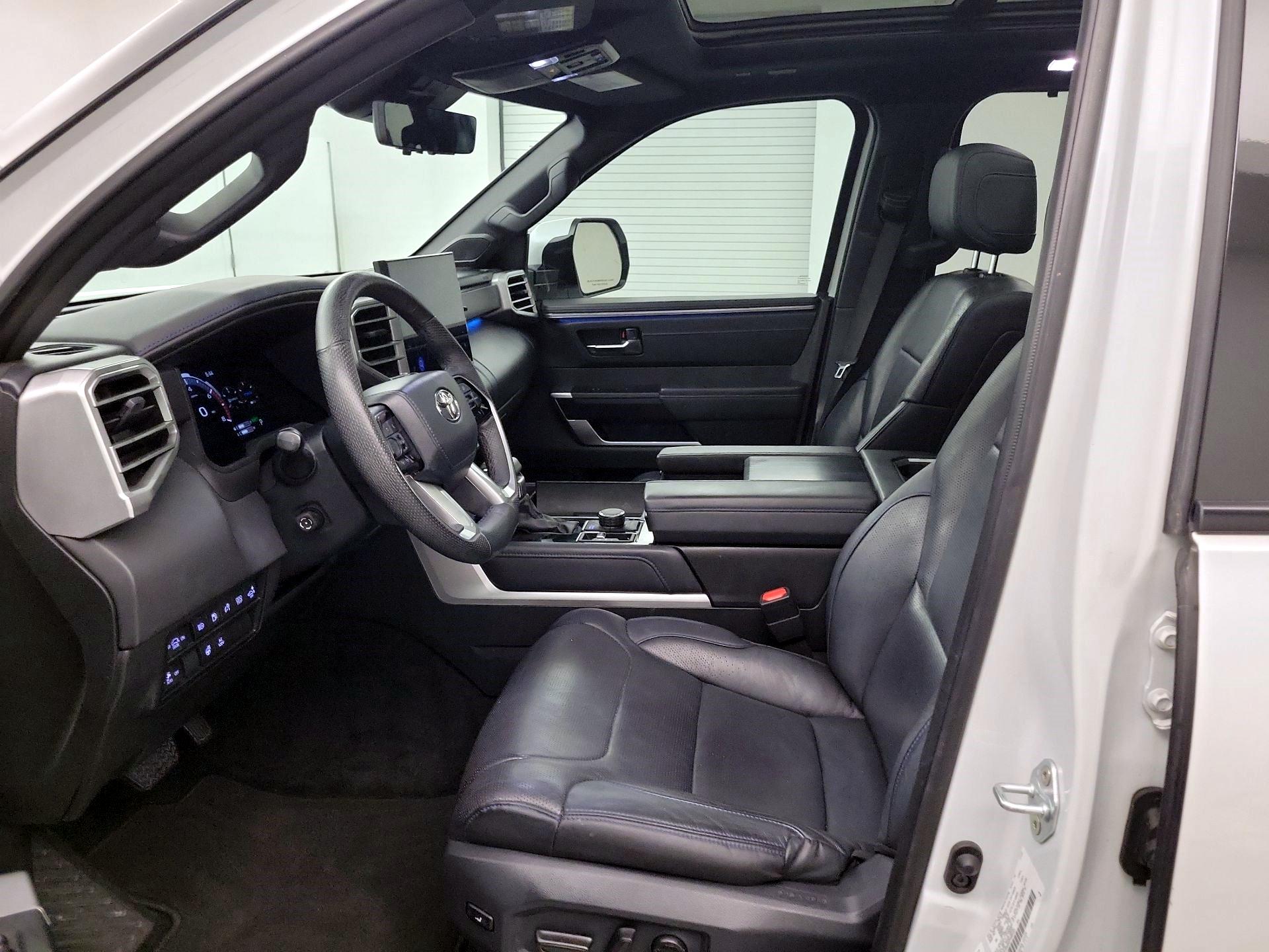 Thumbnail: 2023 Toyota Sequoia - 9