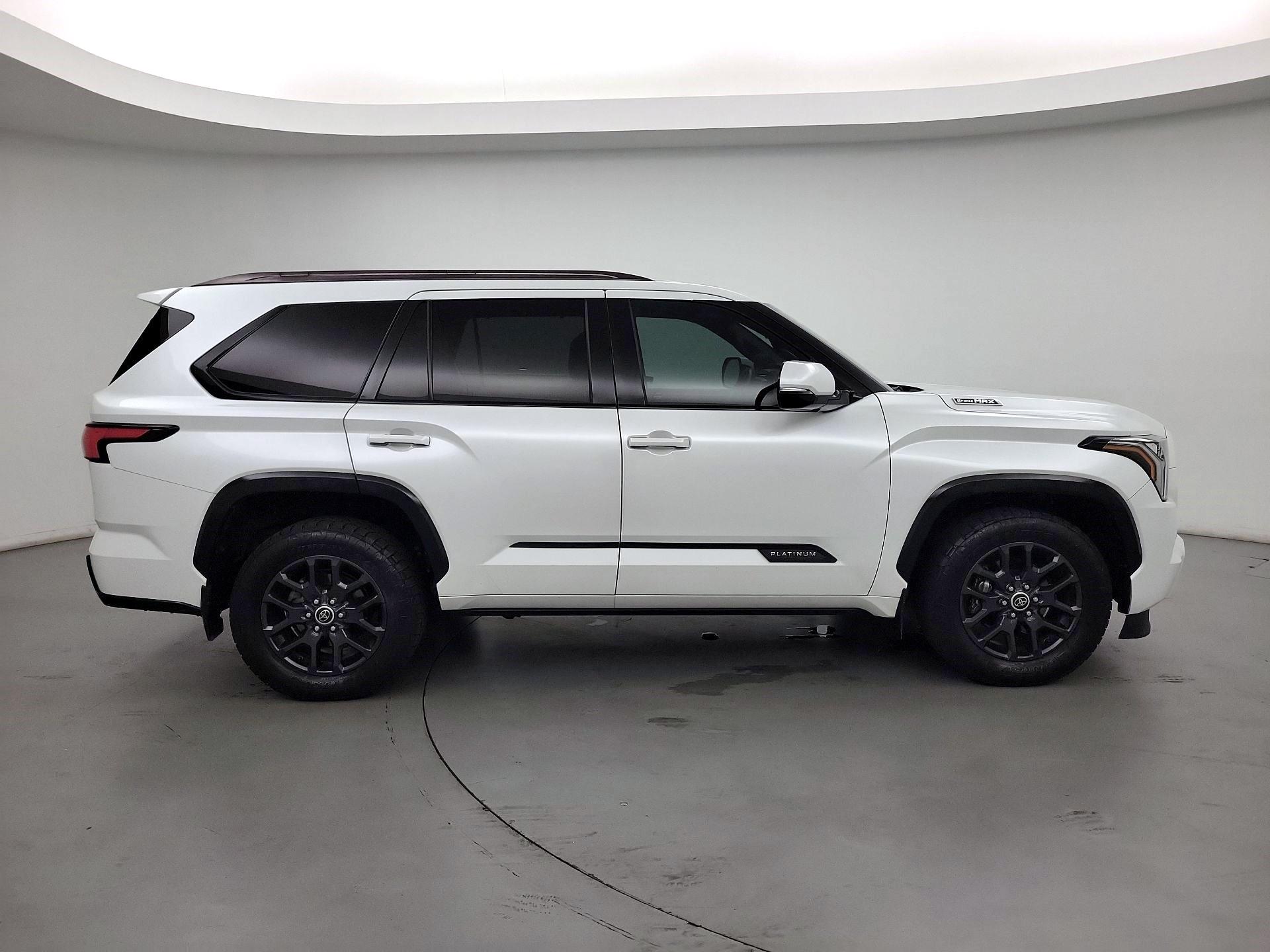 Thumbnail: 2023 Toyota Sequoia - 4