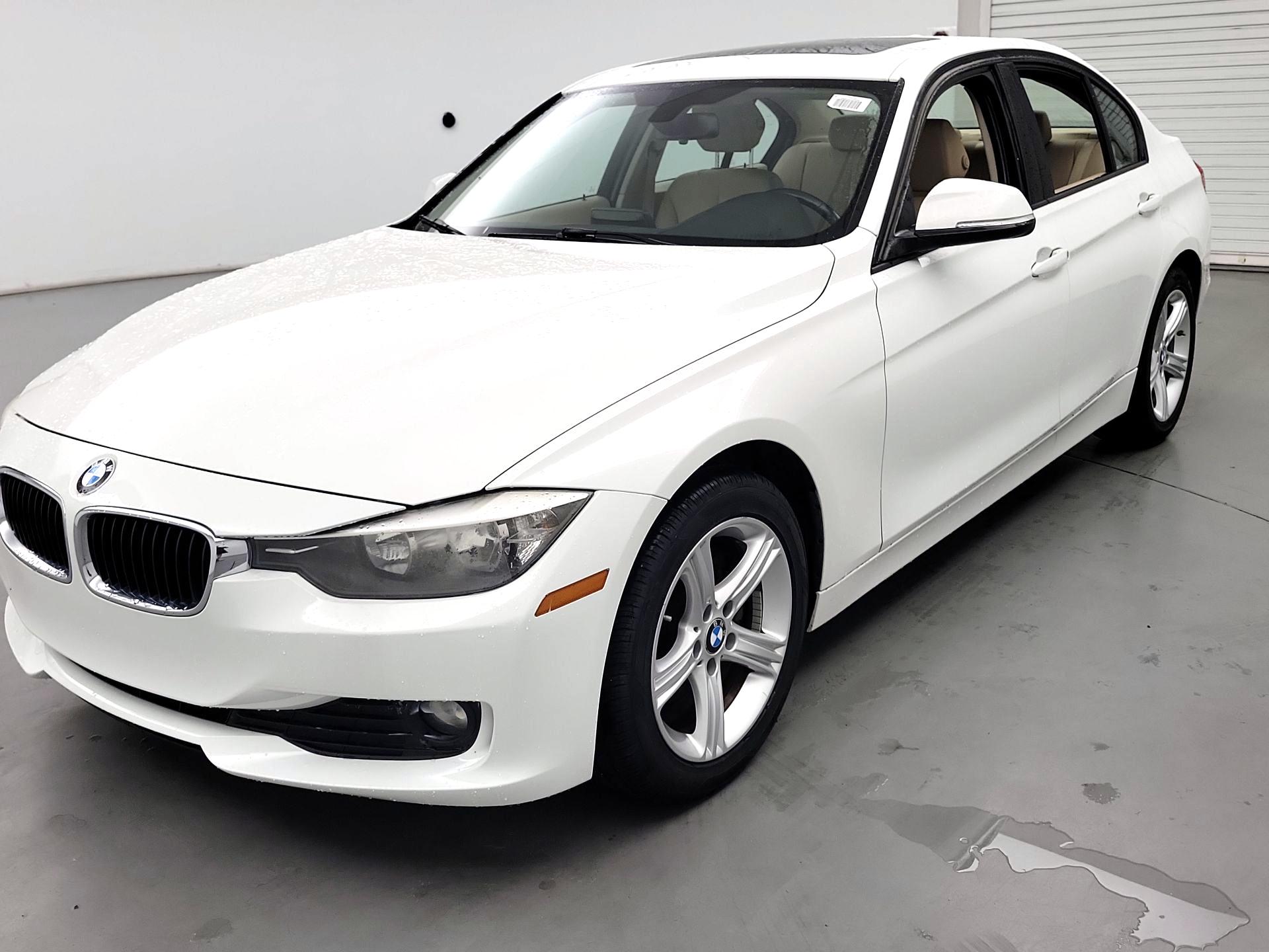 Thumbnail: 2014 BMW 3 Series - 3