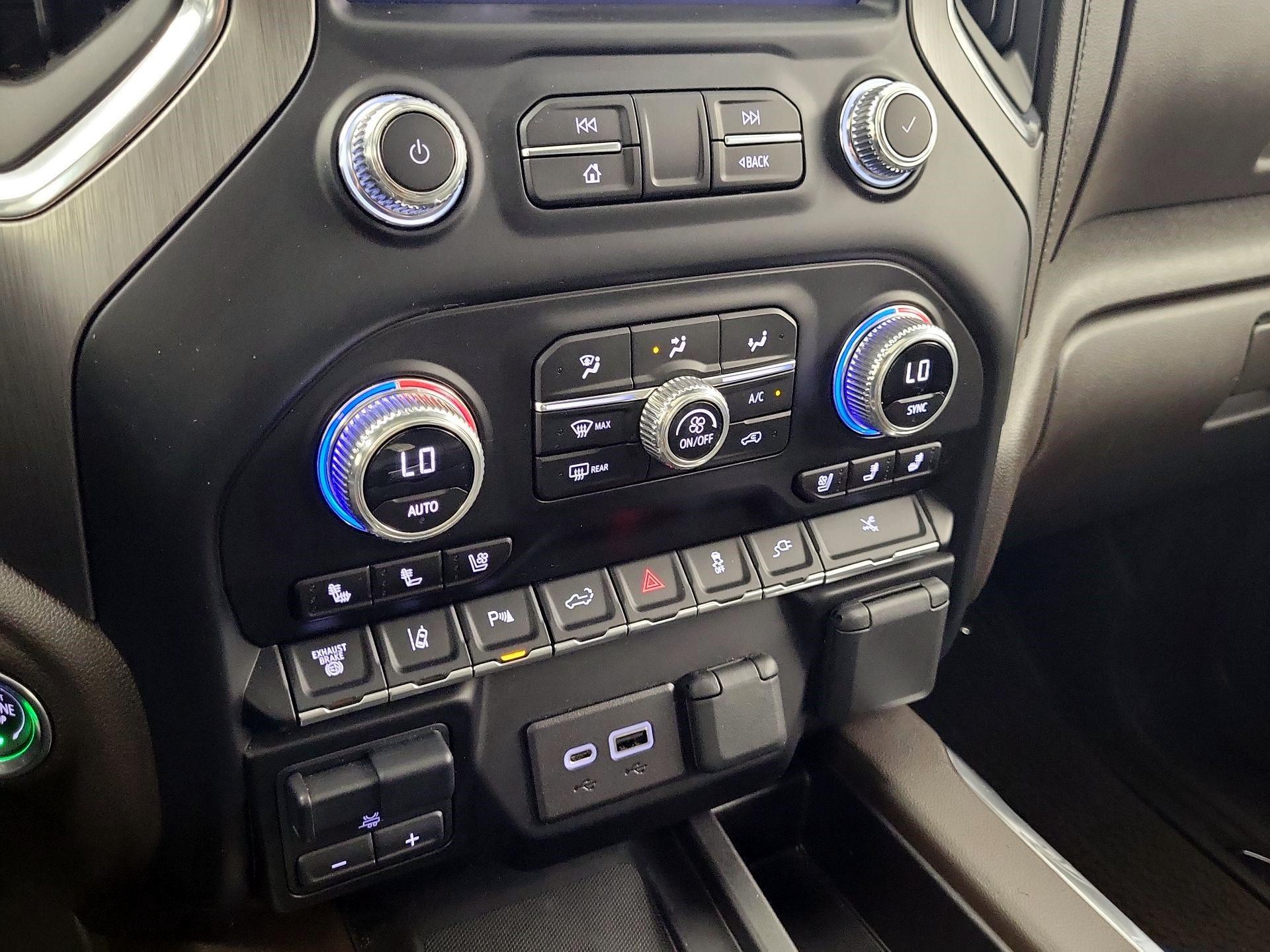 Thumbnail: 2023 GMC Sierra 3500 - 14